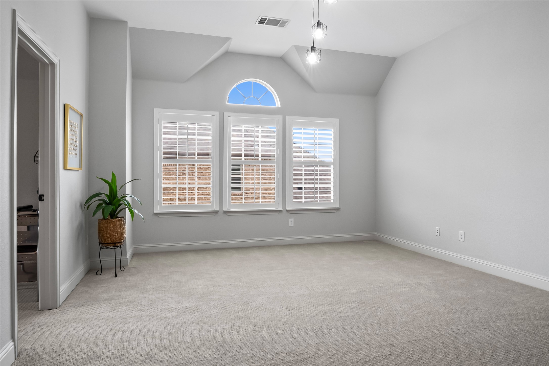 2418 Strathfield Lane