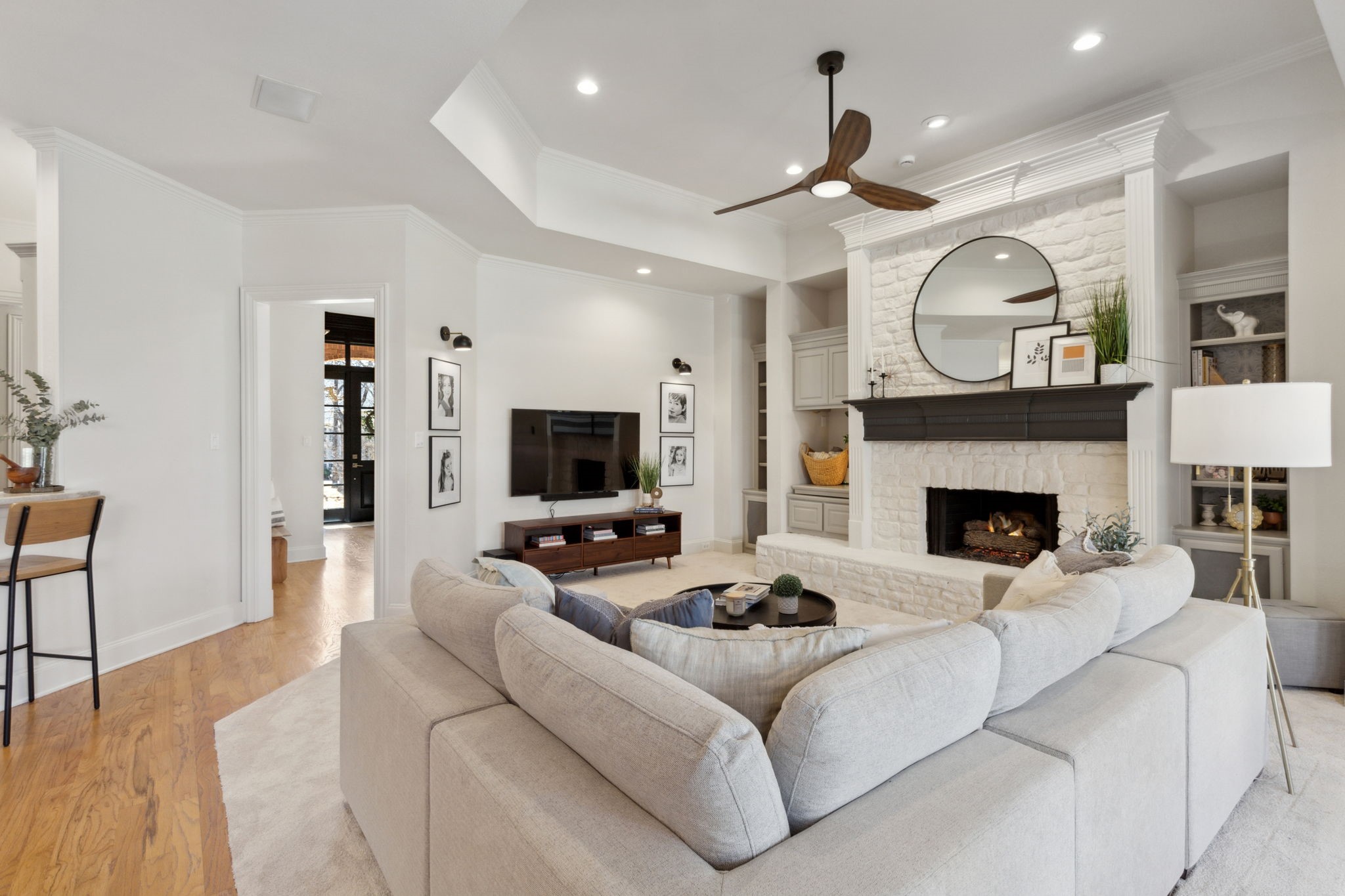 6 Michelle Court