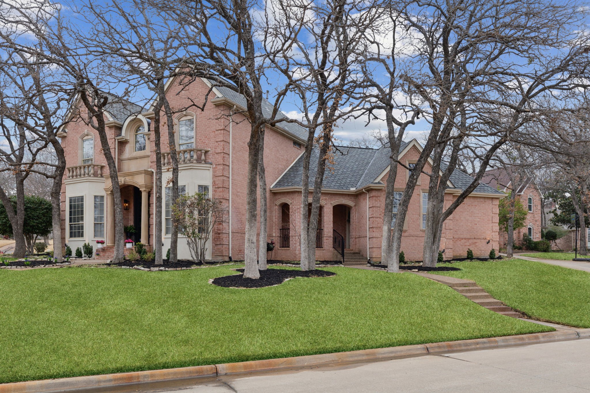 6 Michelle Court