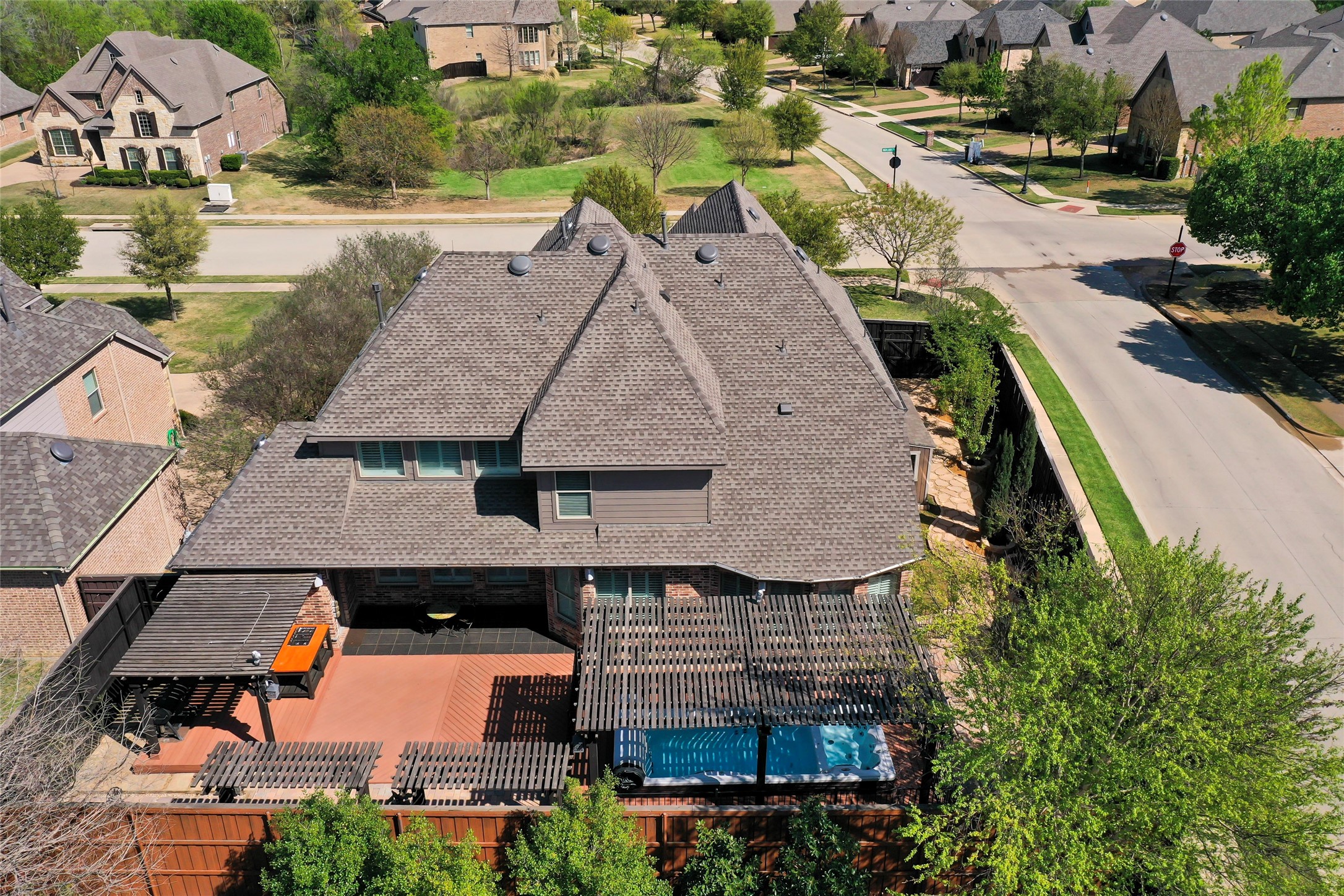 2621 Highlands Drive