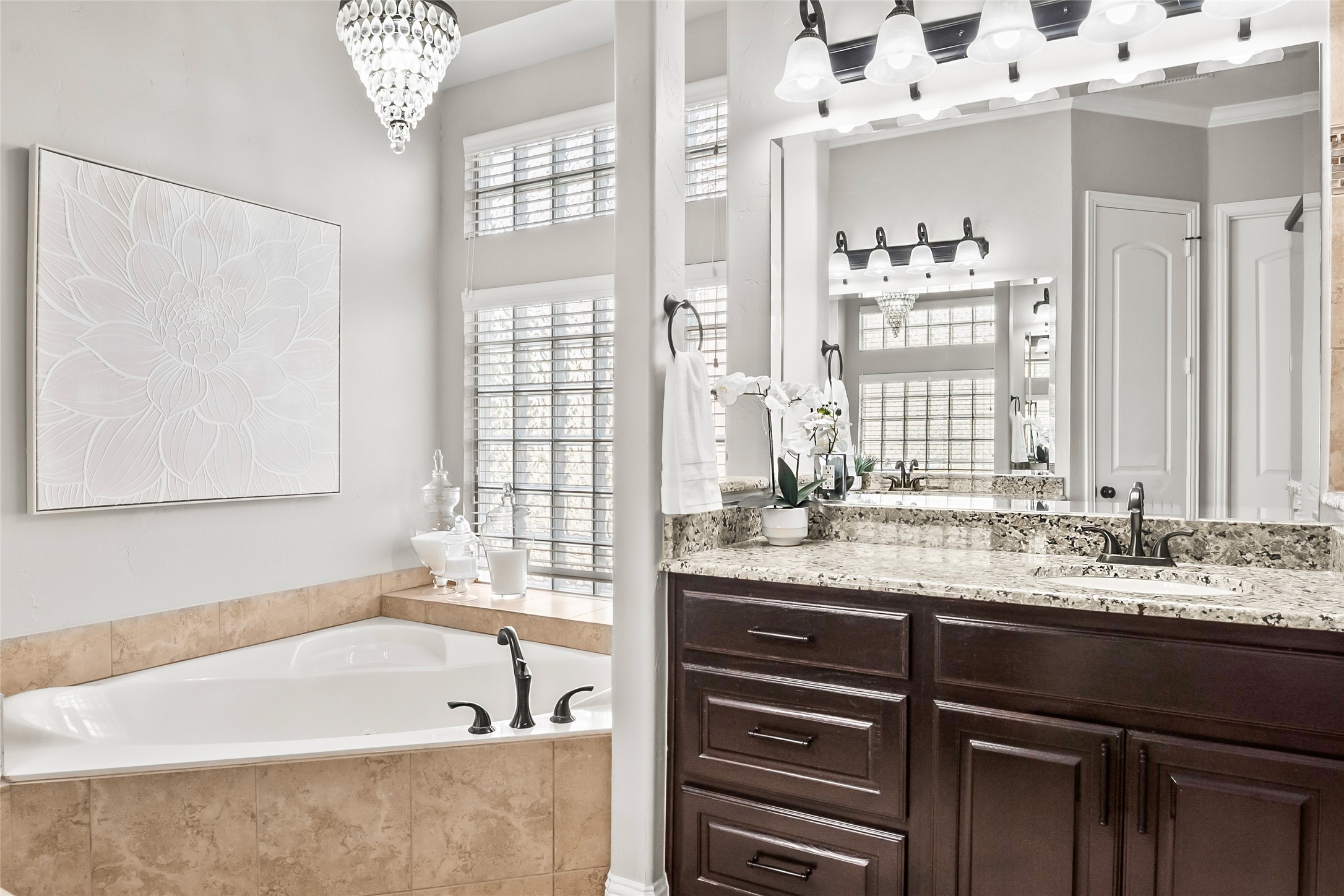 2504 Strathfield Lane