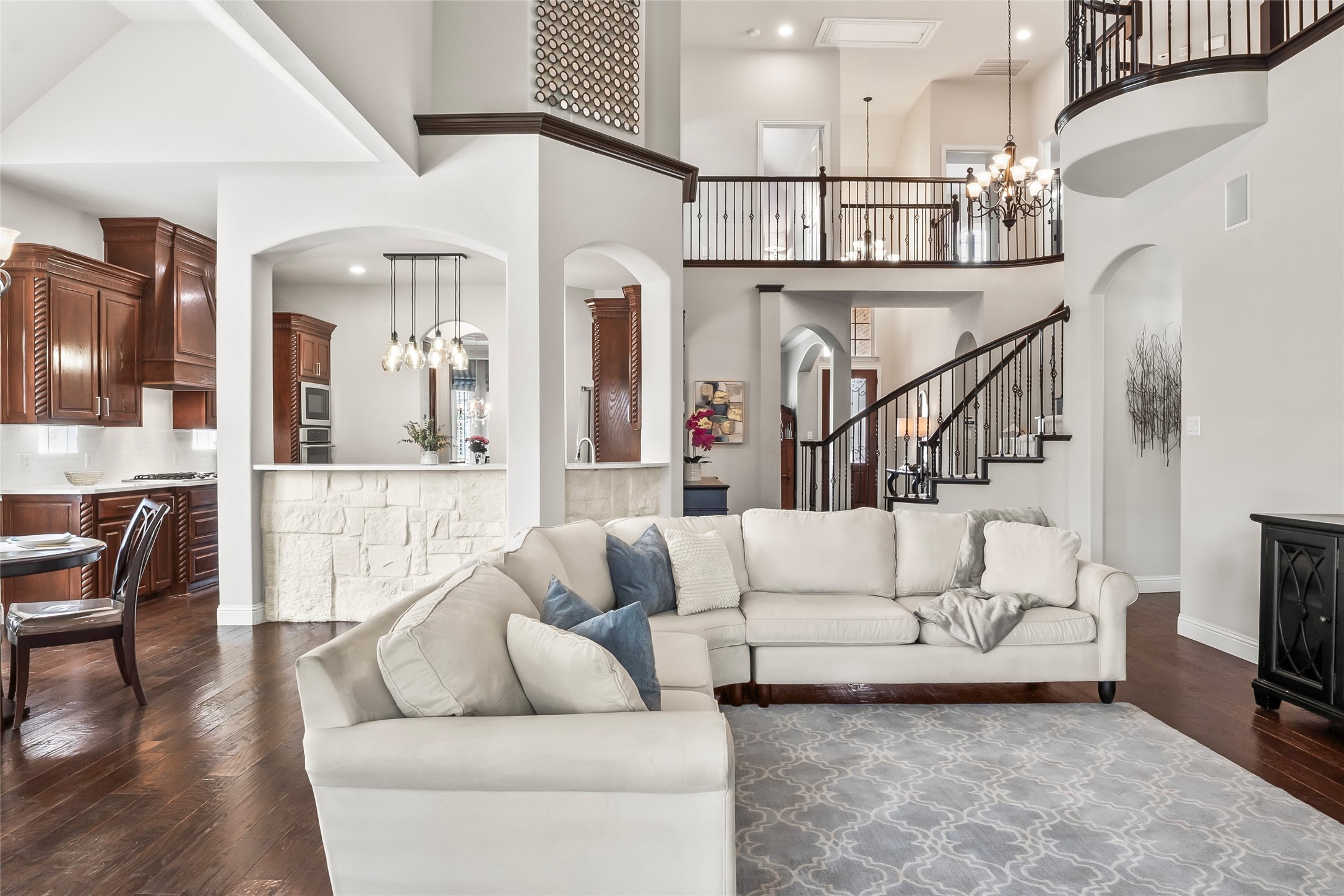 2504 Strathfield Lane