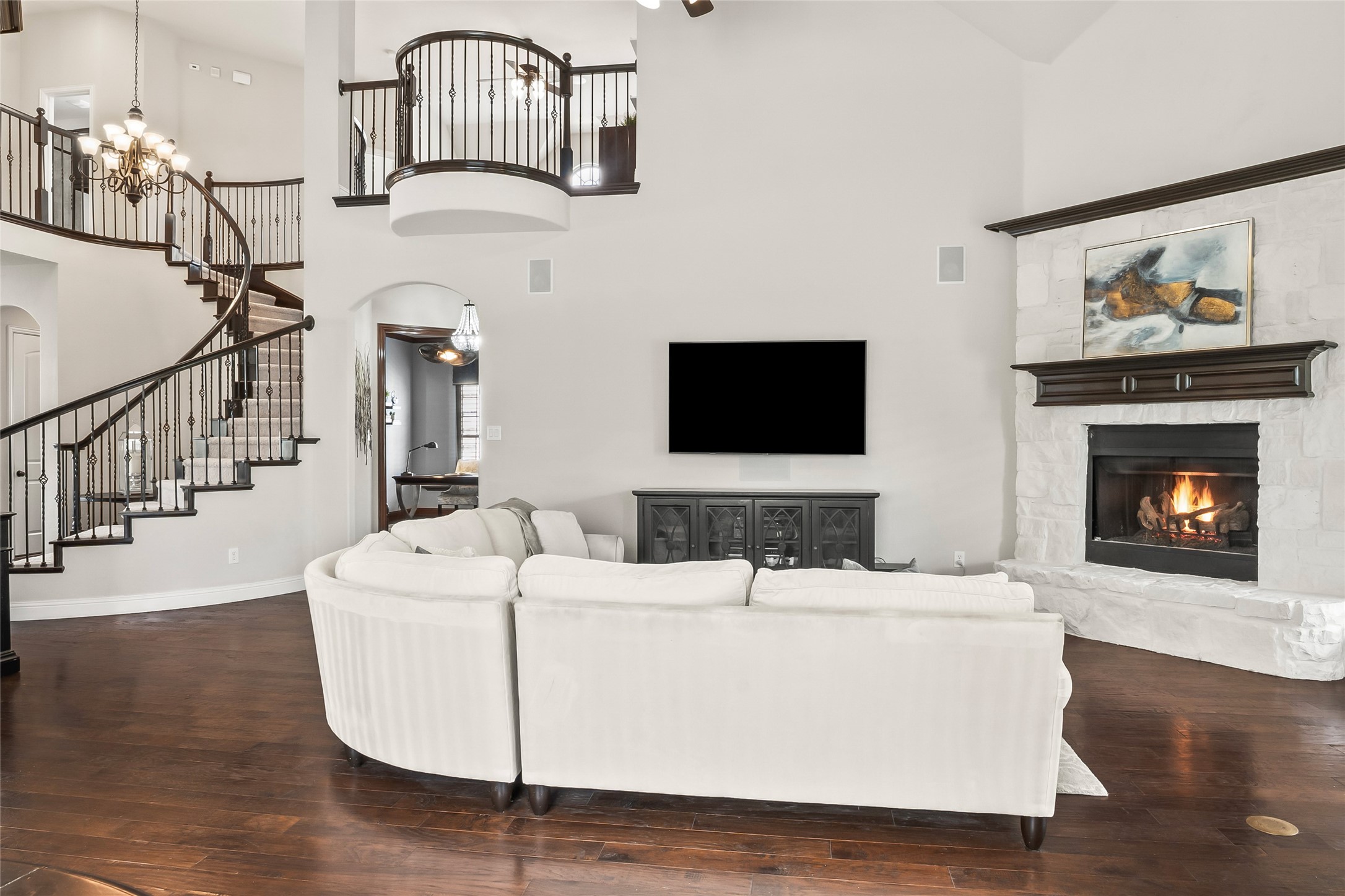 2504 Strathfield Lane