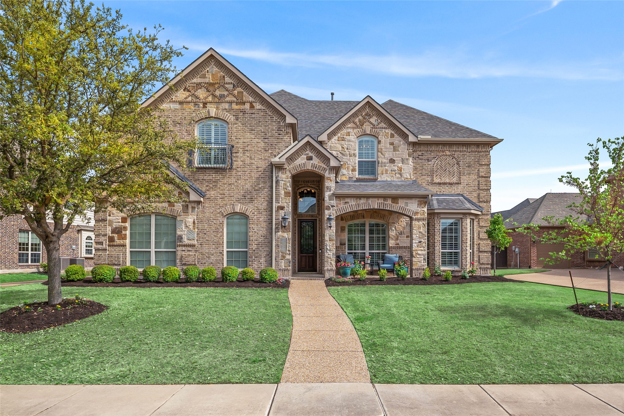 2504 Strathfield Lane