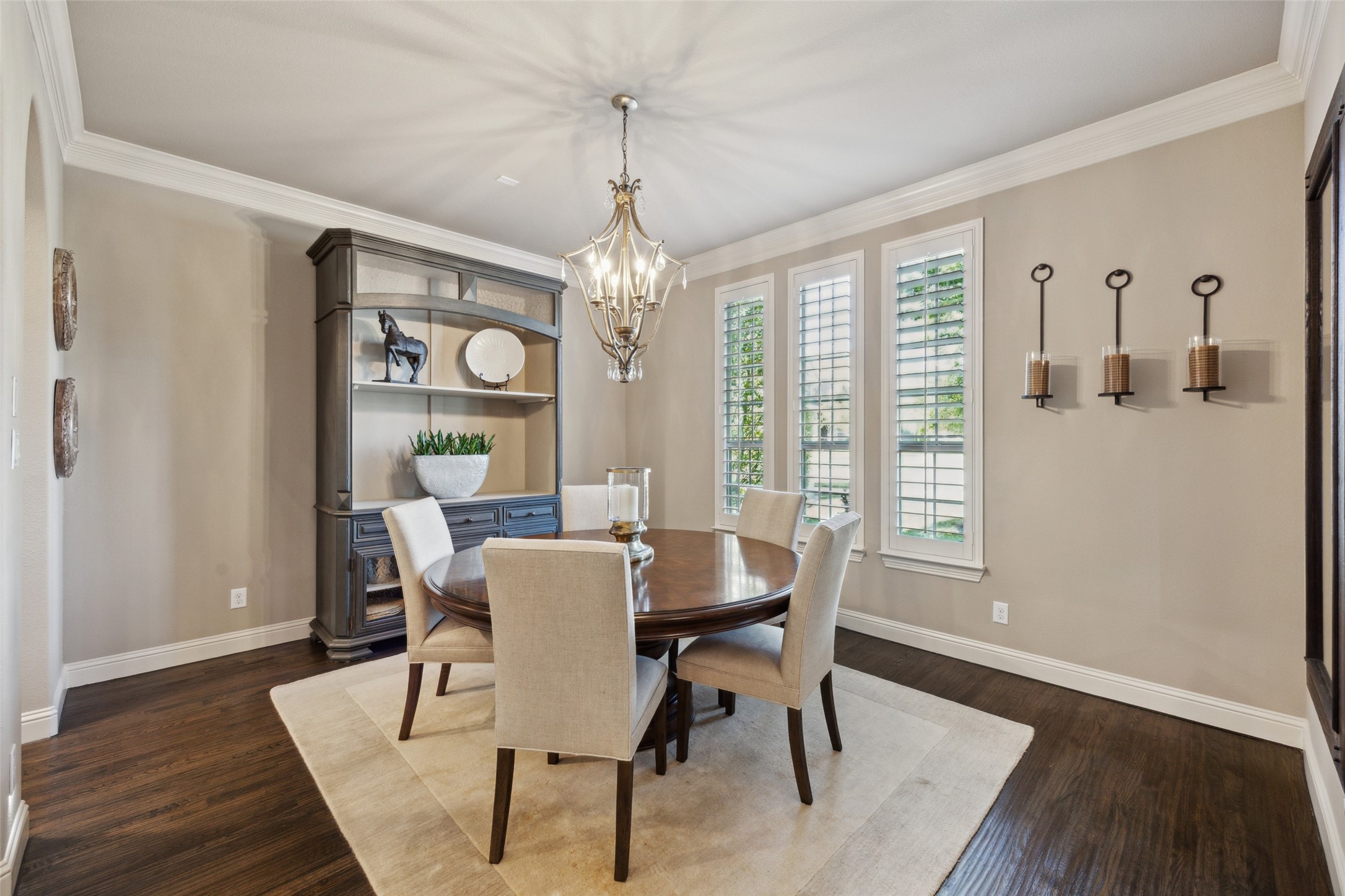 653 Indian Creek Drive