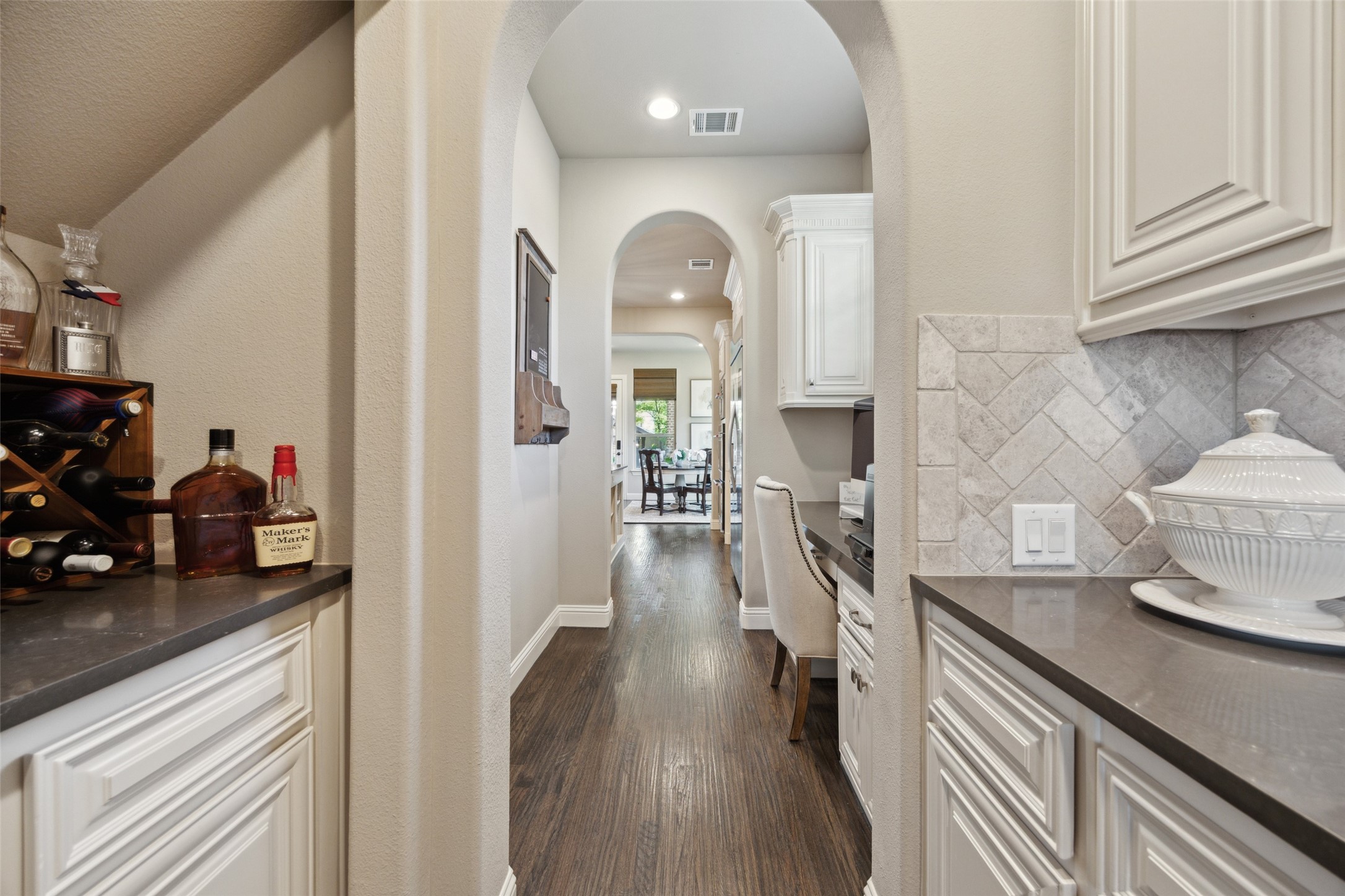 653 Indian Creek Drive