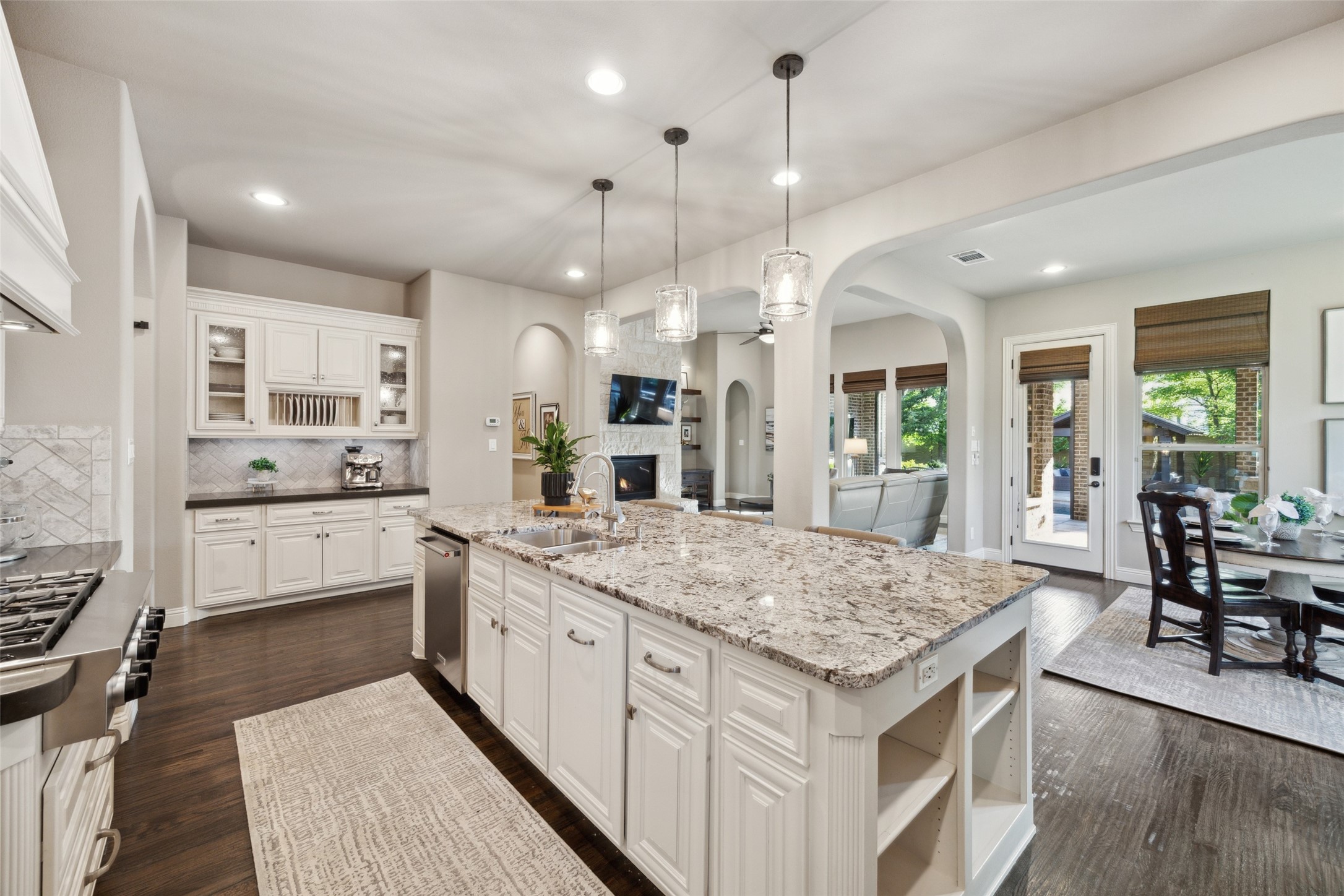 653 Indian Creek Drive