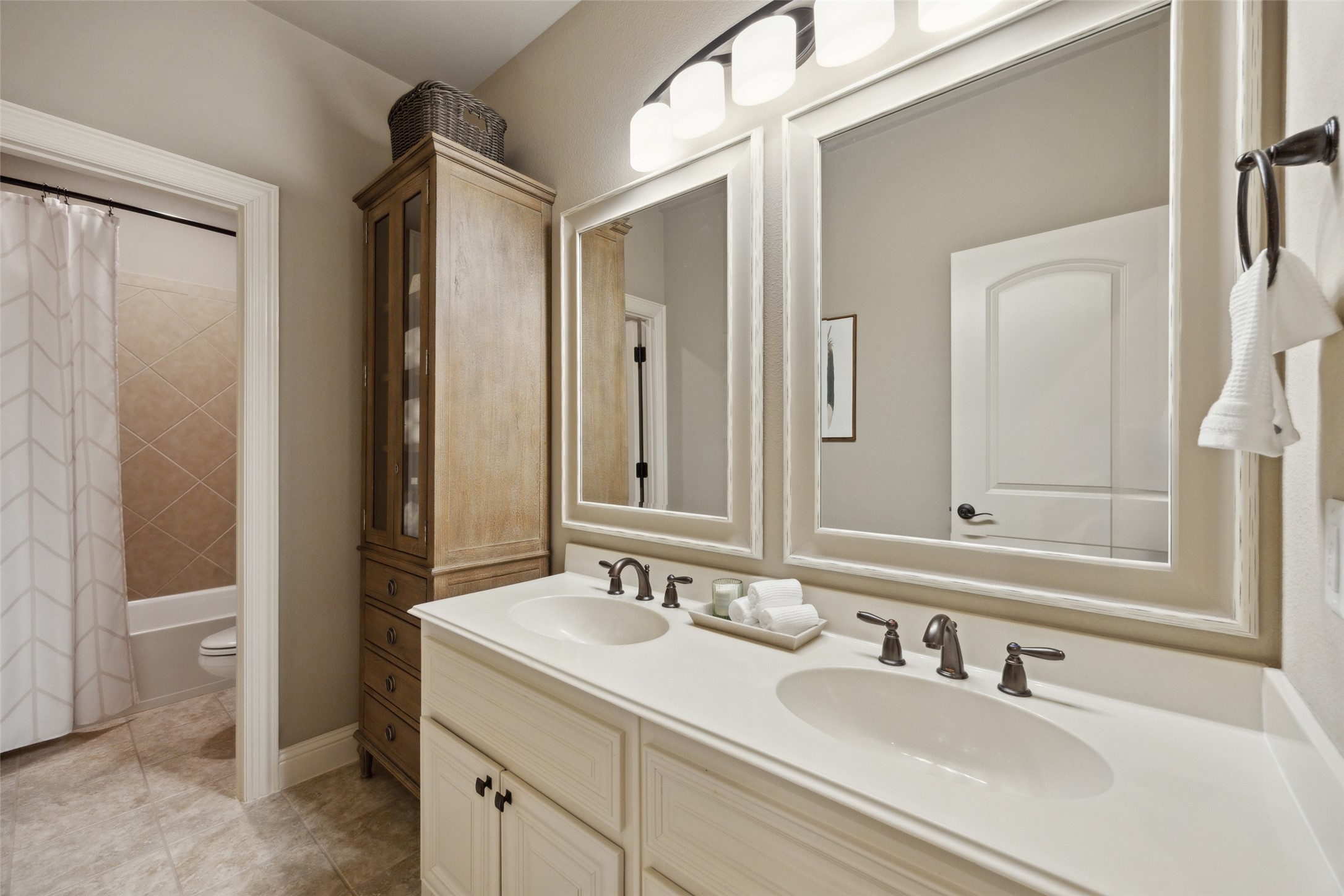 653 Indian Creek Drive