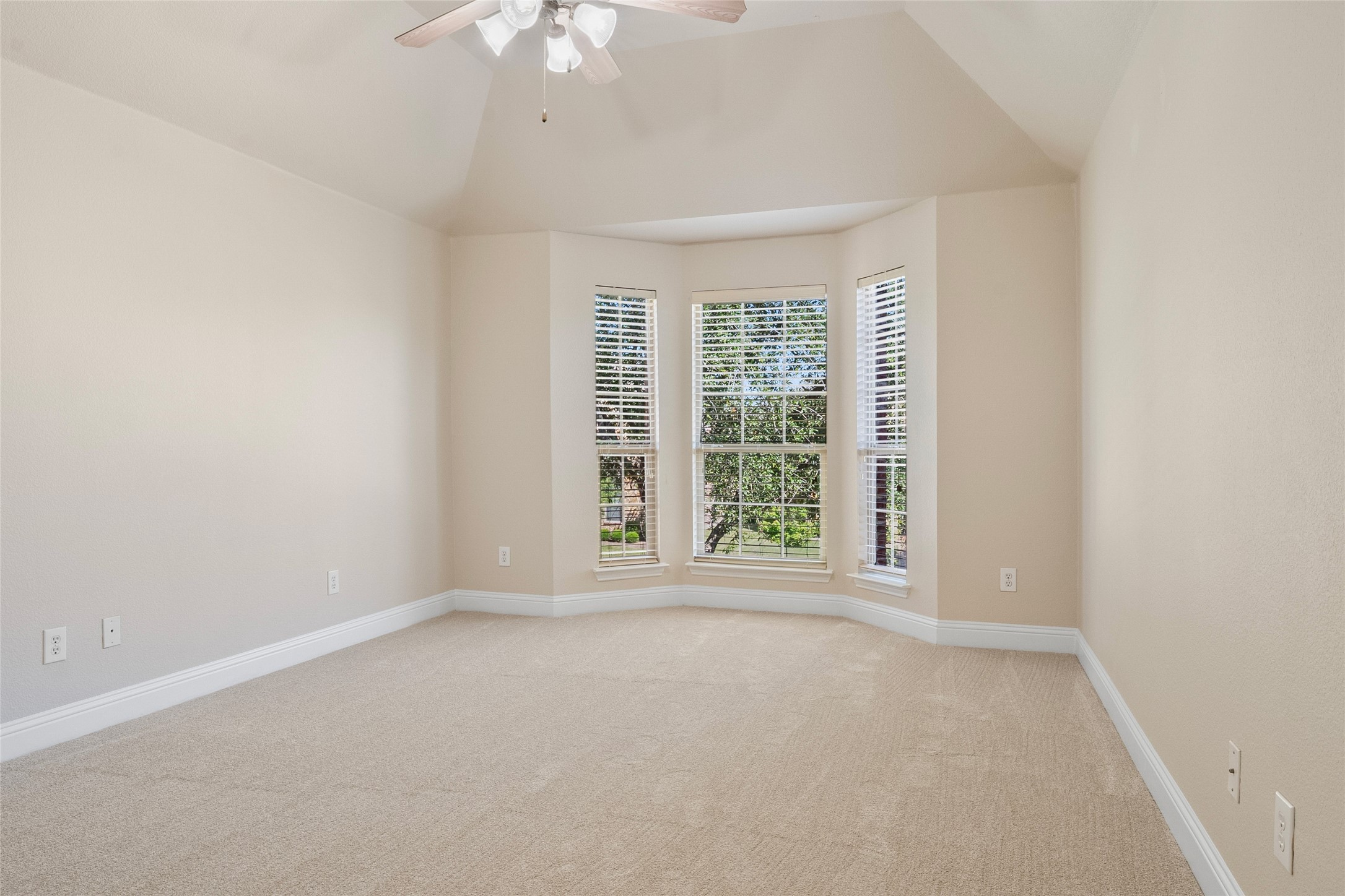 2512 Mona Vale Road