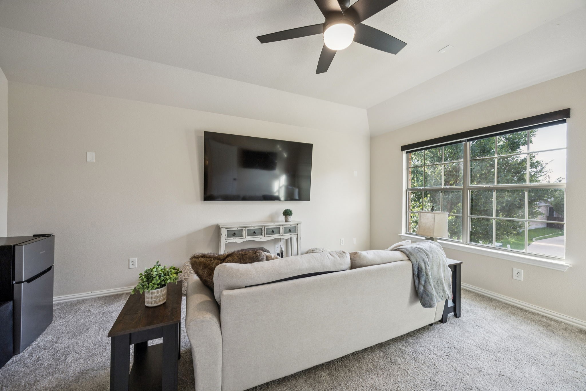 2406 Lilyfield Drive