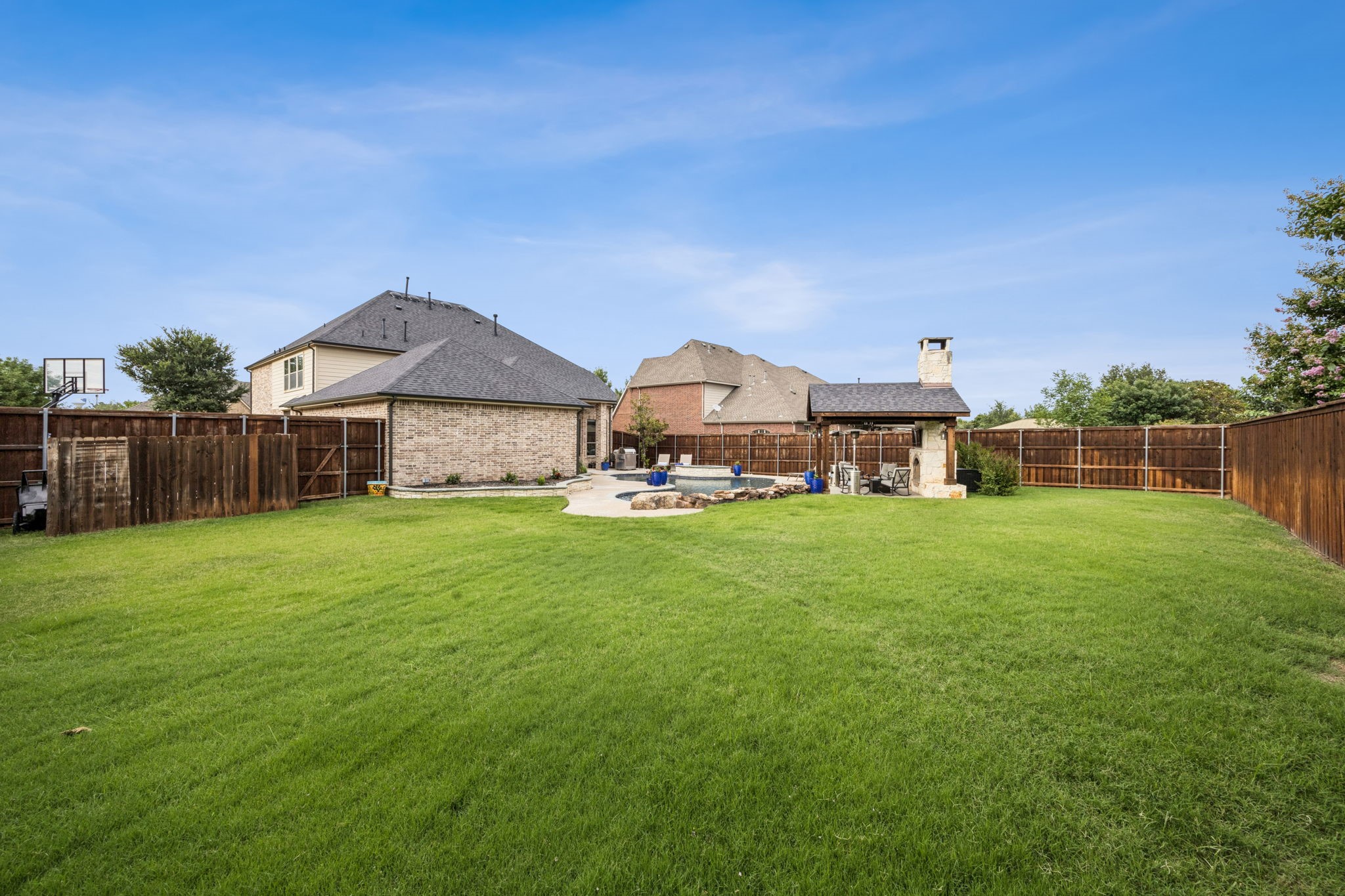 2406 Lilyfield Drive