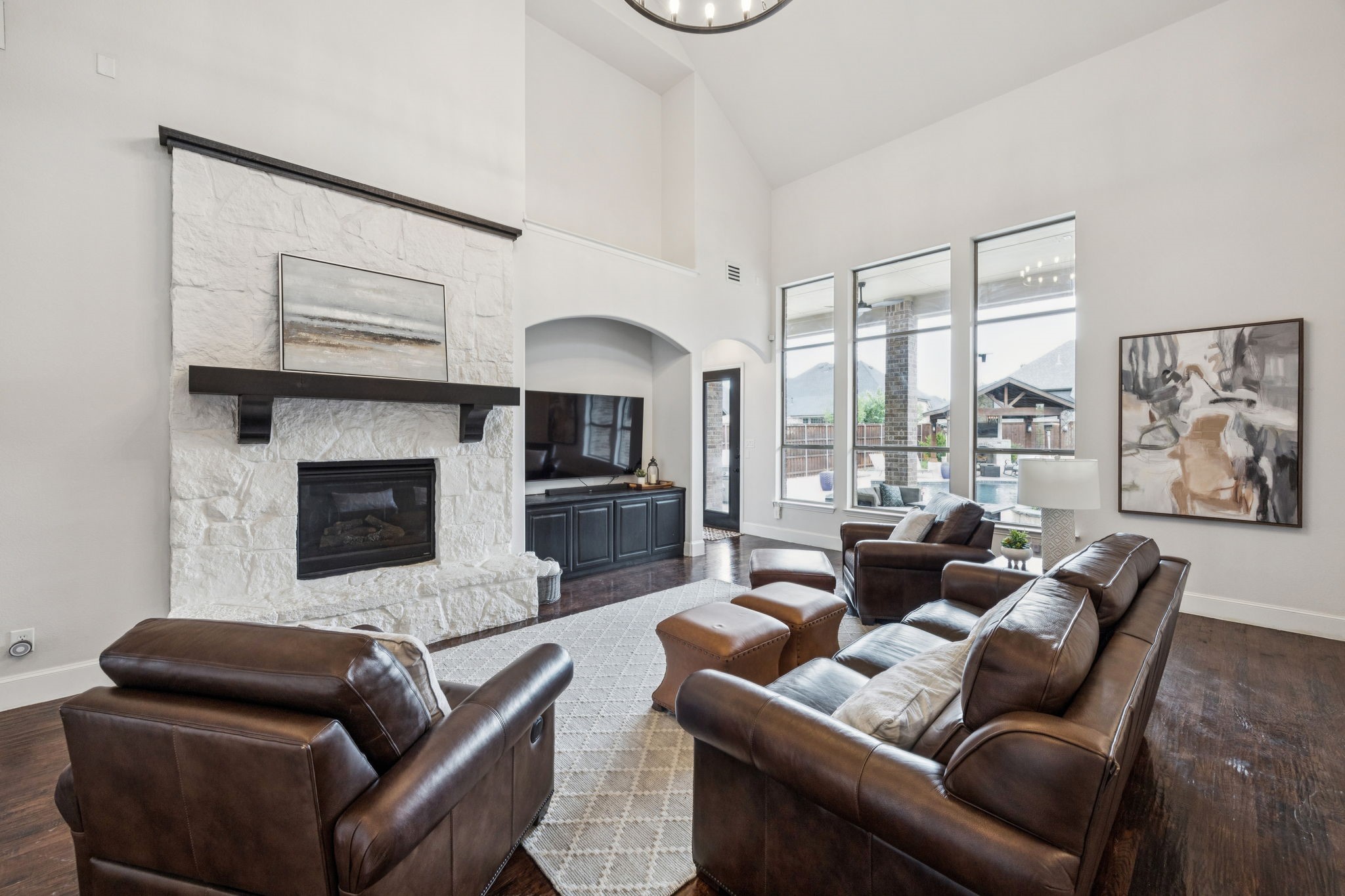 2406 Lilyfield Drive