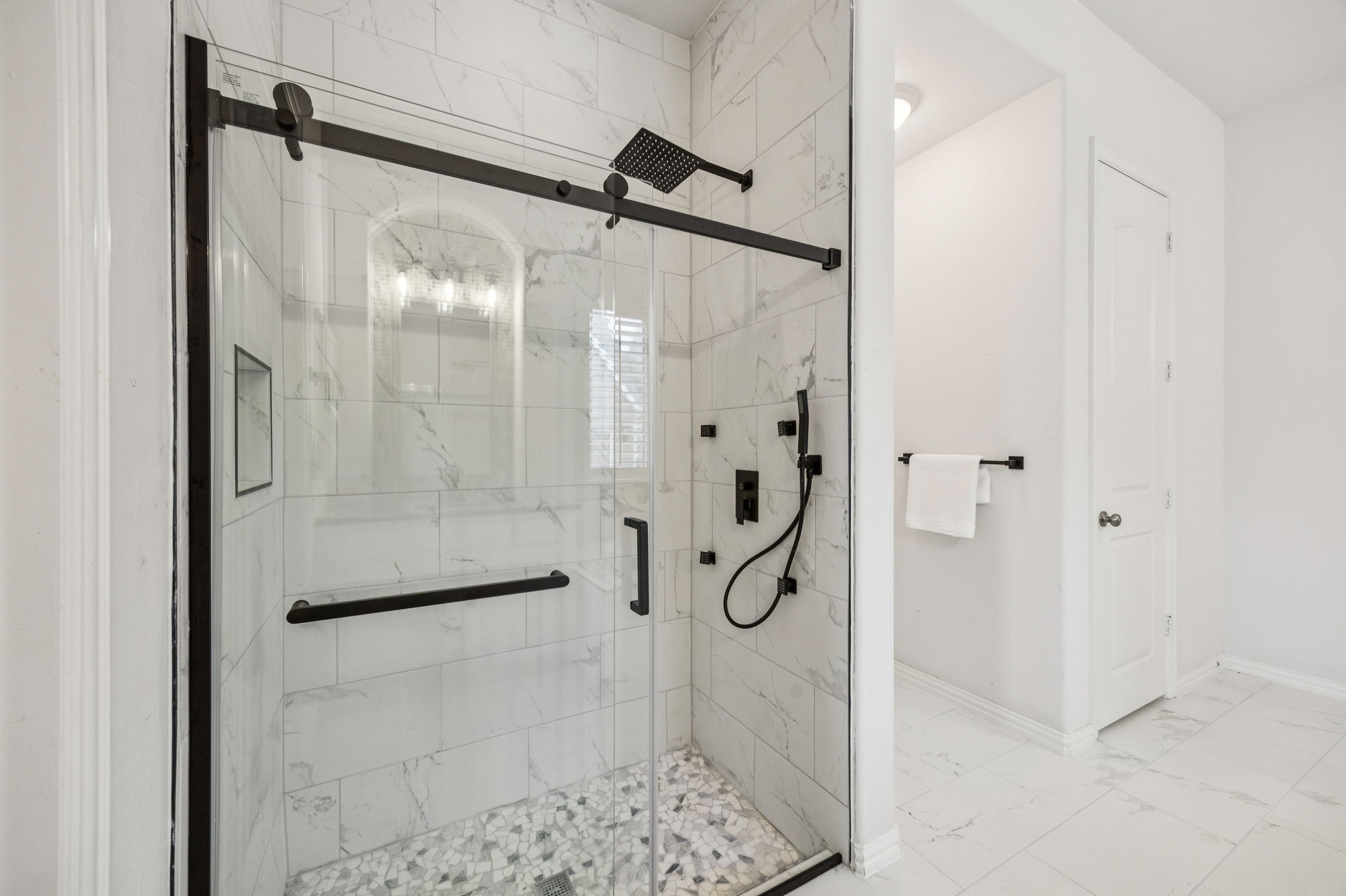 2406 Lilyfield Drive