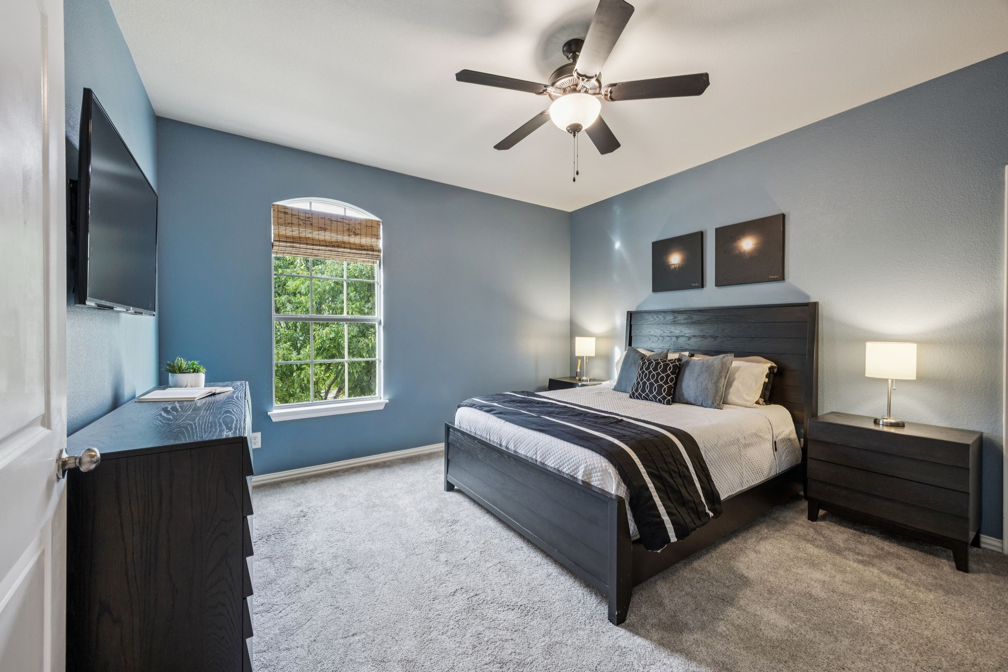 2406 Lilyfield Drive