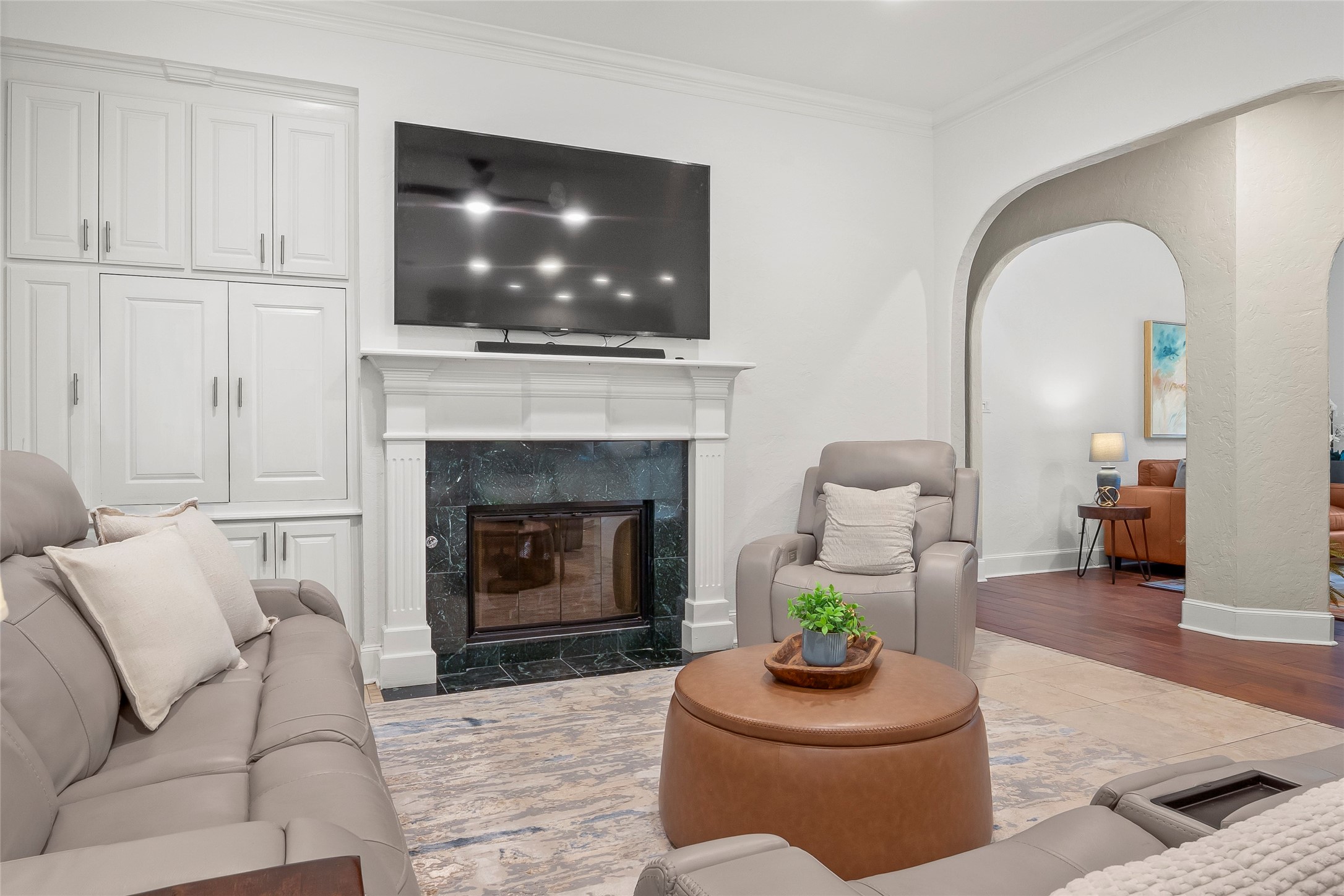 8 Brook Hollow Lane