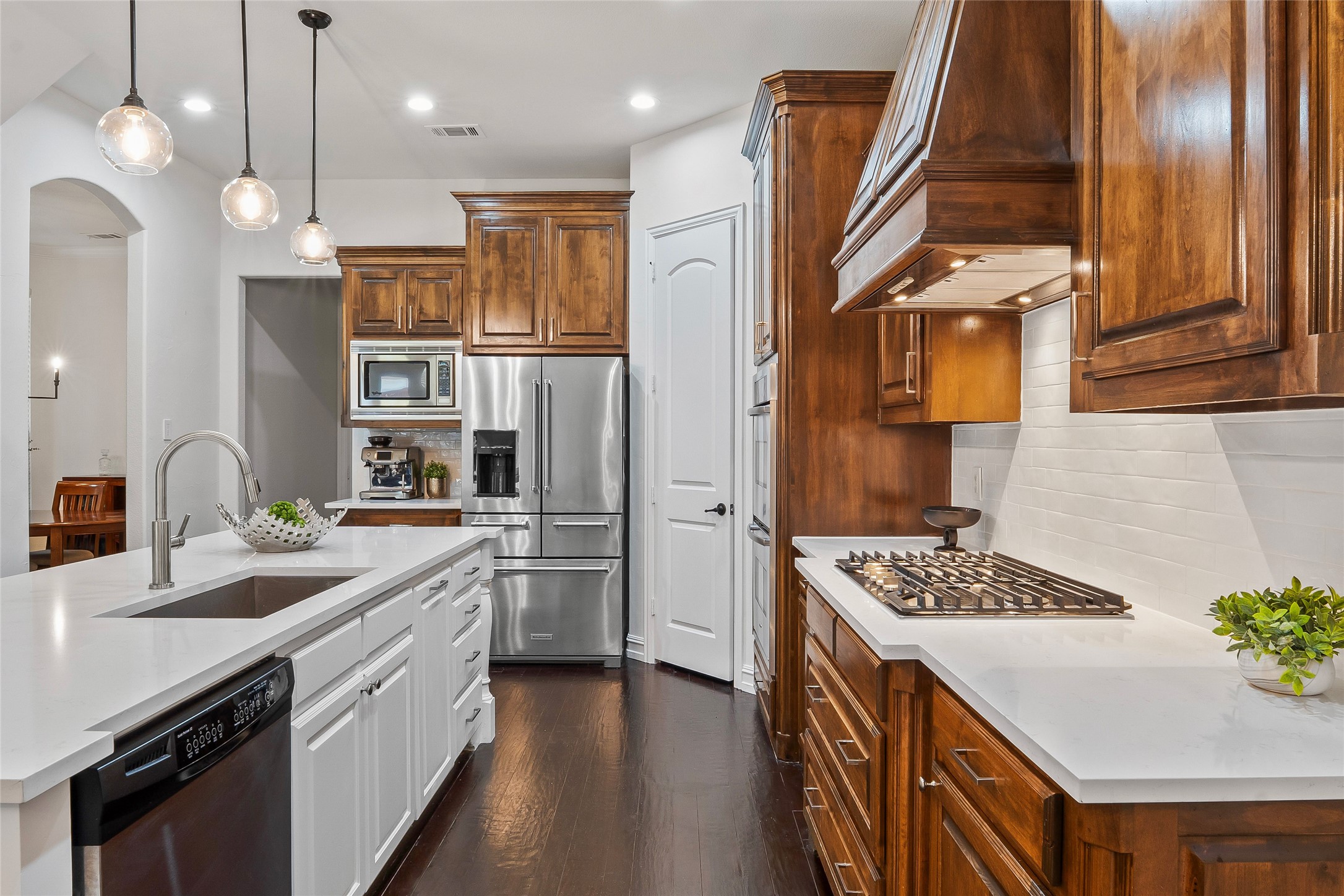 2542 Morgan Lane