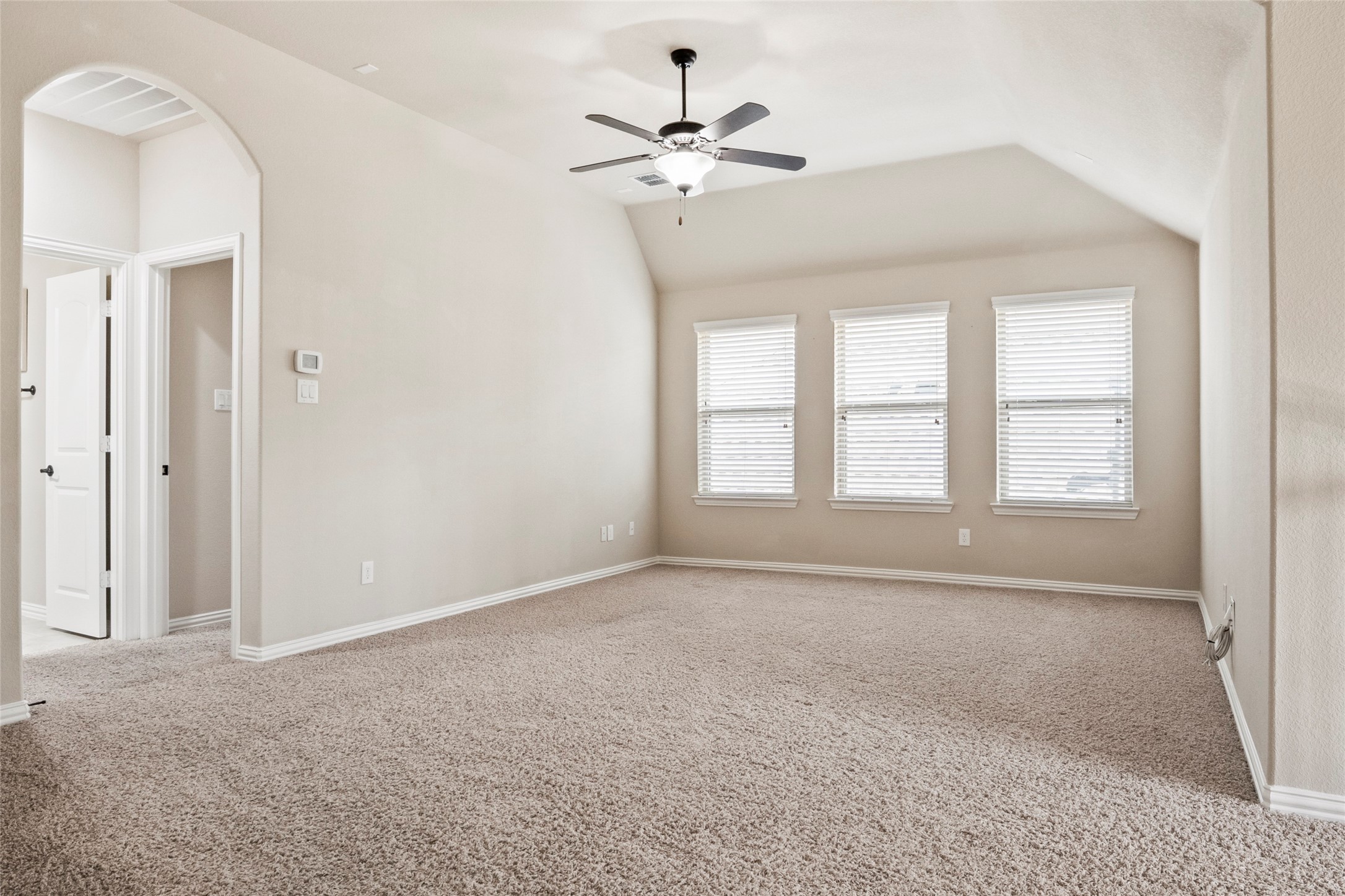2832 Earl Drive