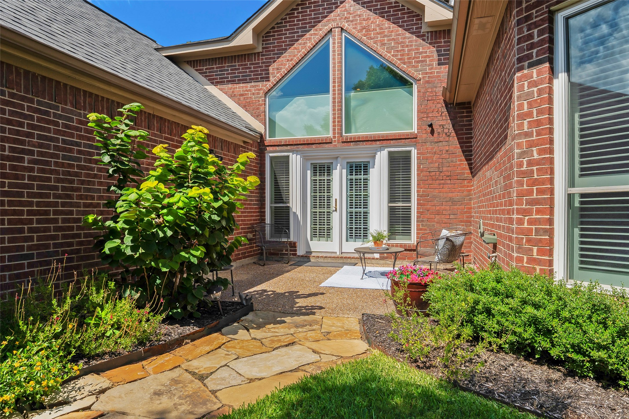 947 Village Parkway