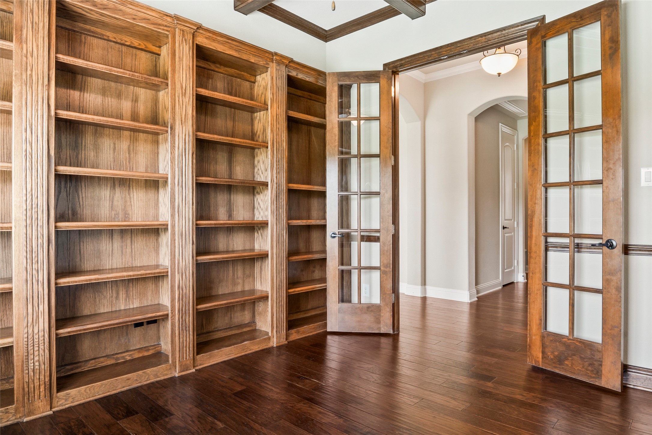 2801 Sherwood Drive