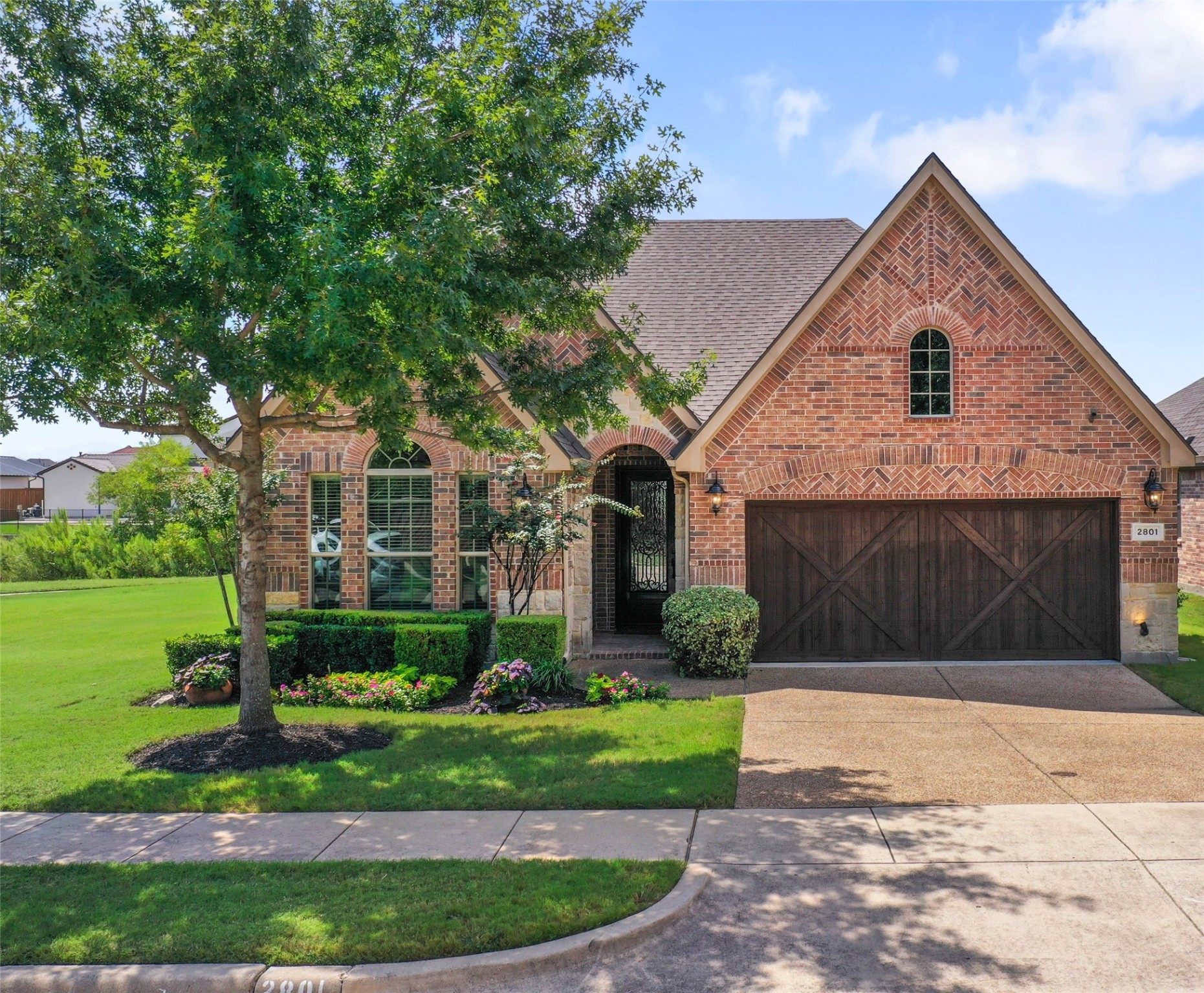 2801 Sherwood Drive