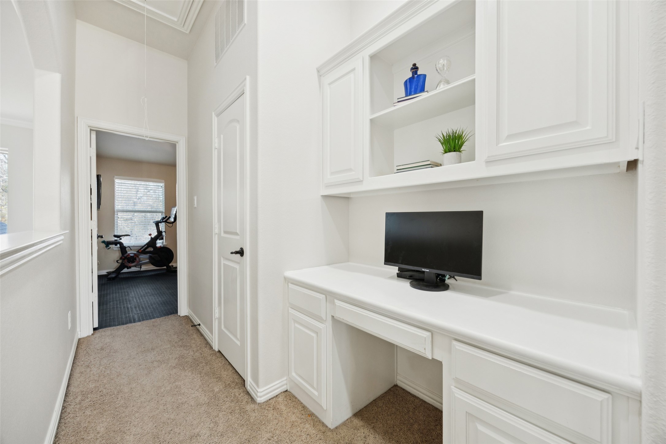 2743 Chatswood Drive