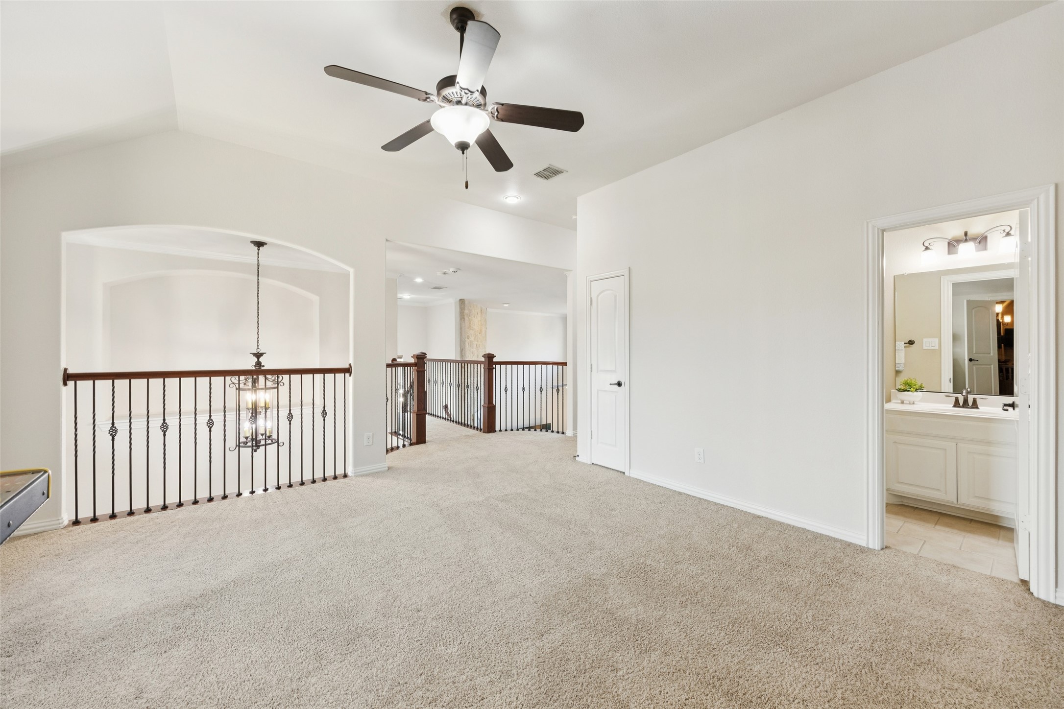 2743 Chatswood Drive