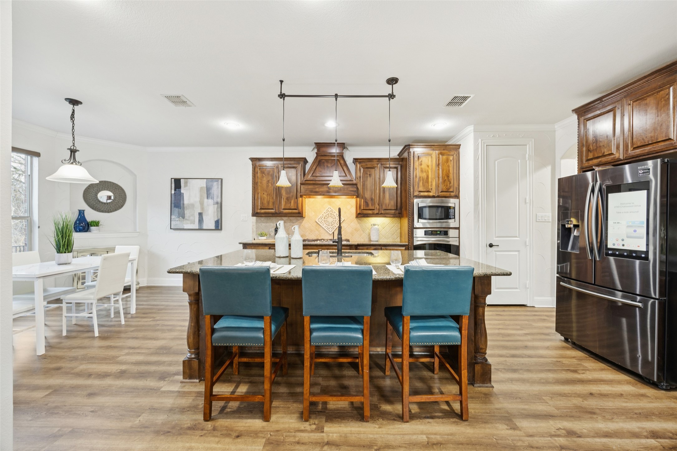 2743 Chatswood Drive