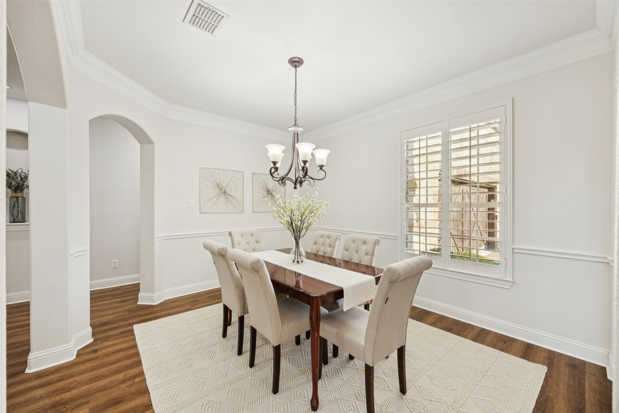 2743 Chatswood Drive