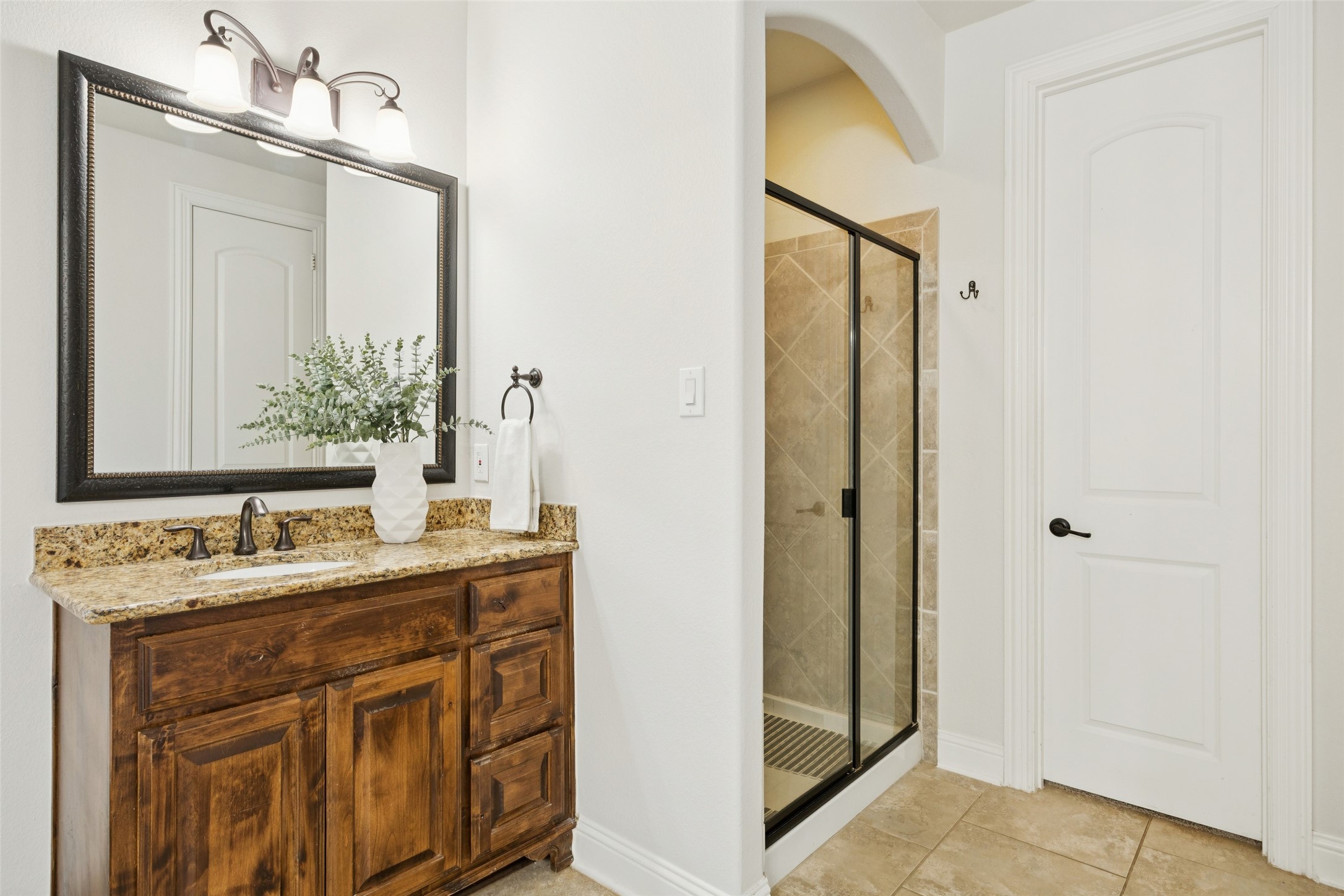 2743 Chatswood Drive