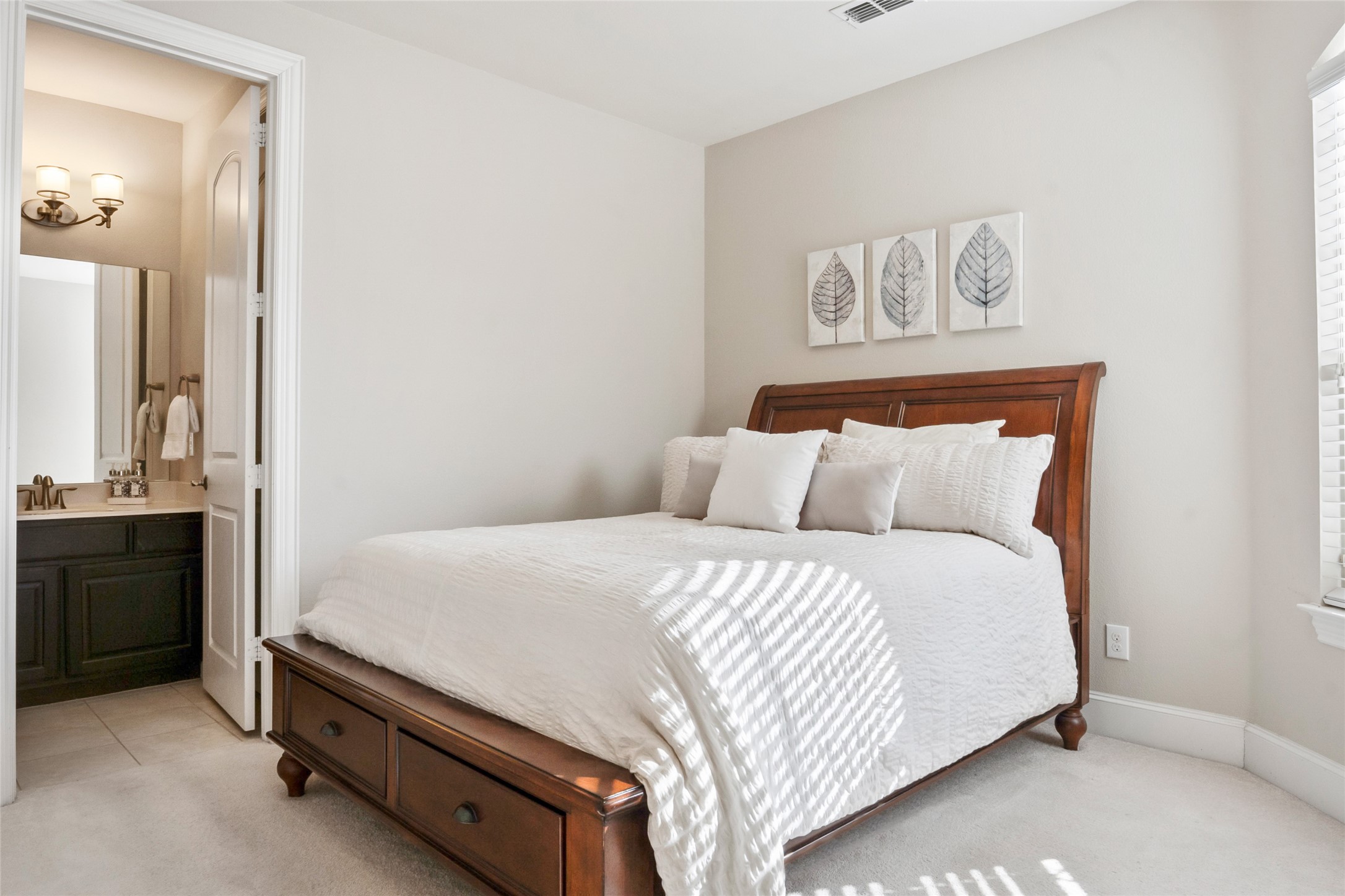 2823 Chatswood Drive