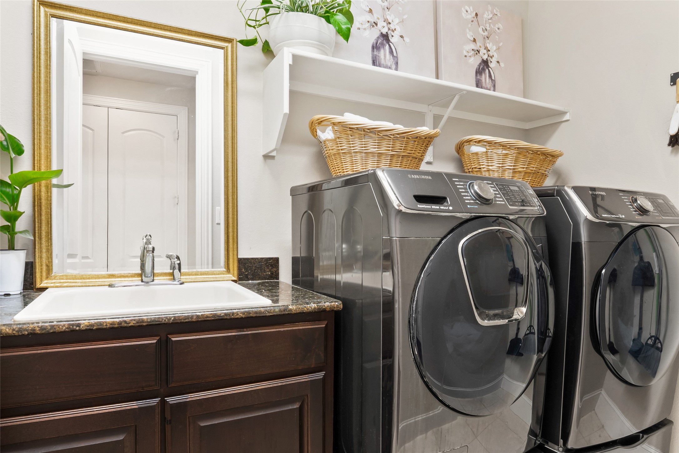 2823 Chatswood Drive