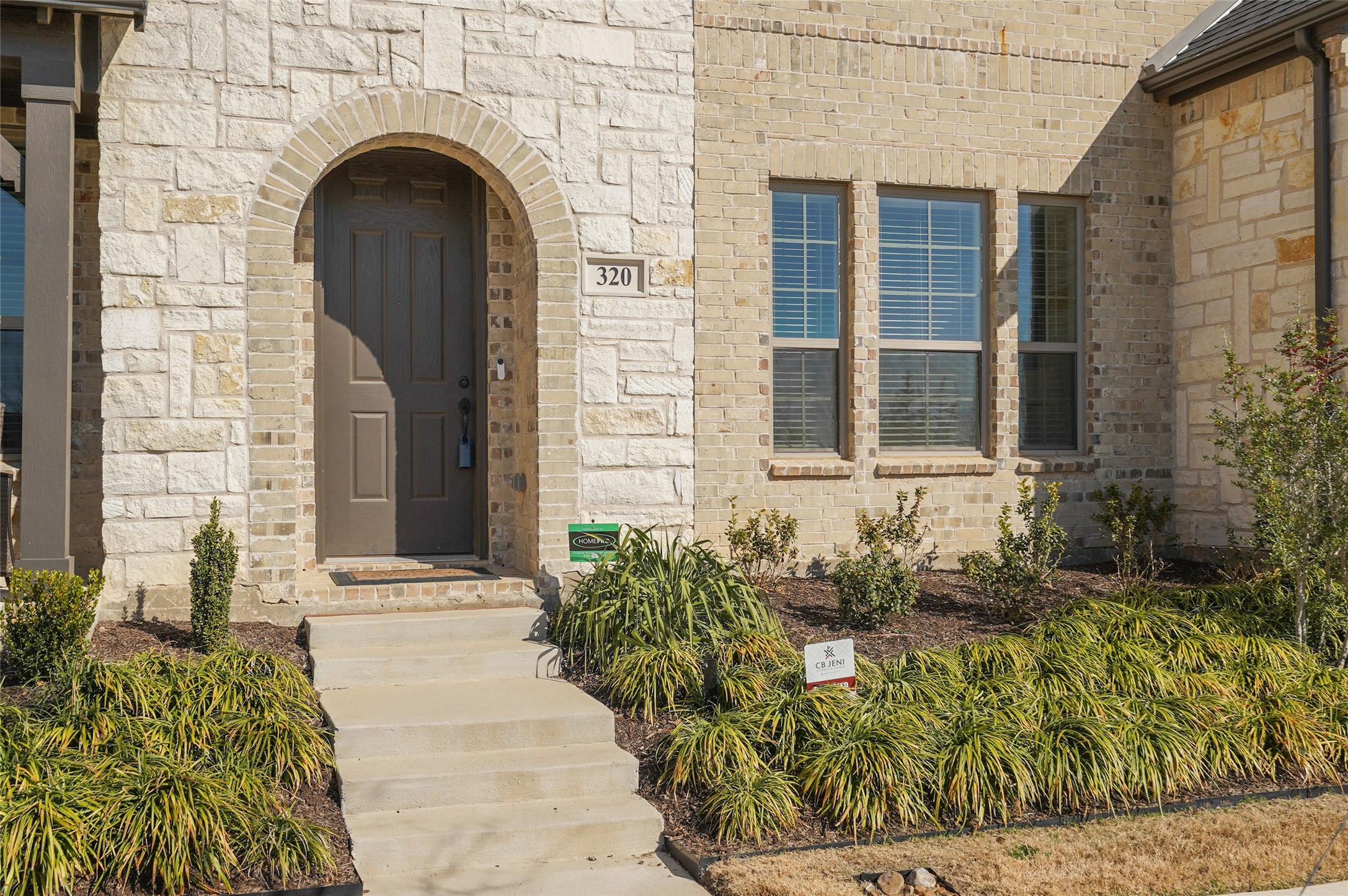 320 Parkside Drive