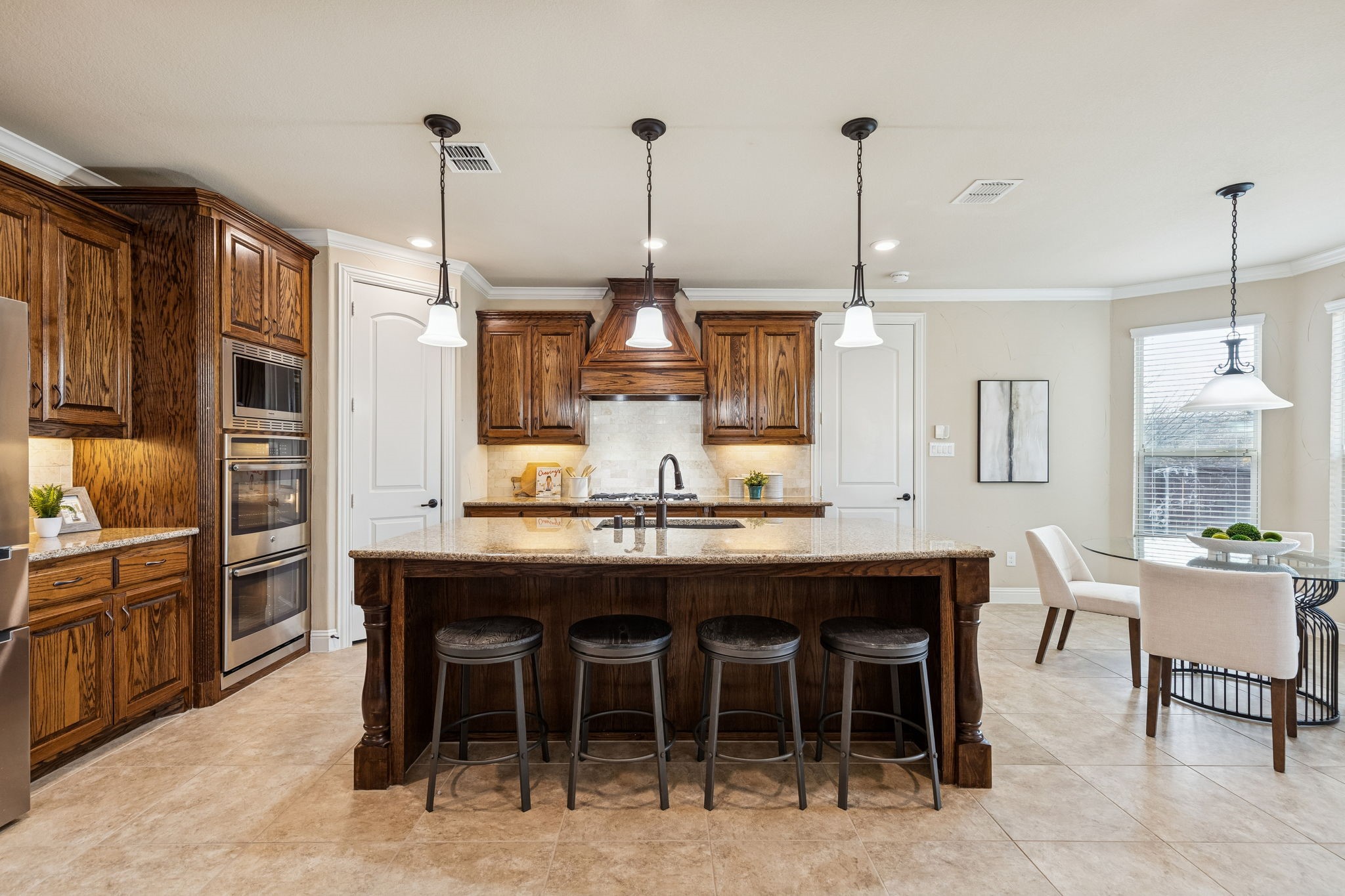 2813 Macquarie Street