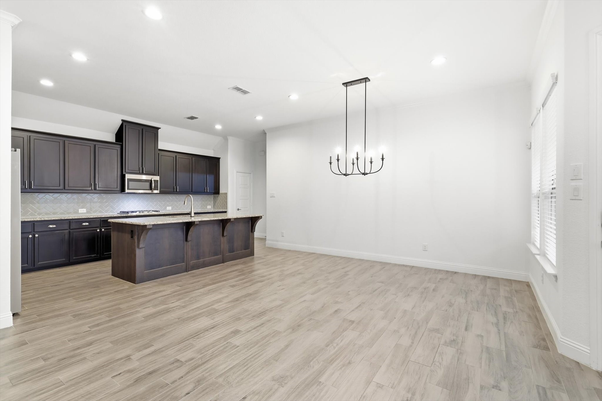 916 10th Street