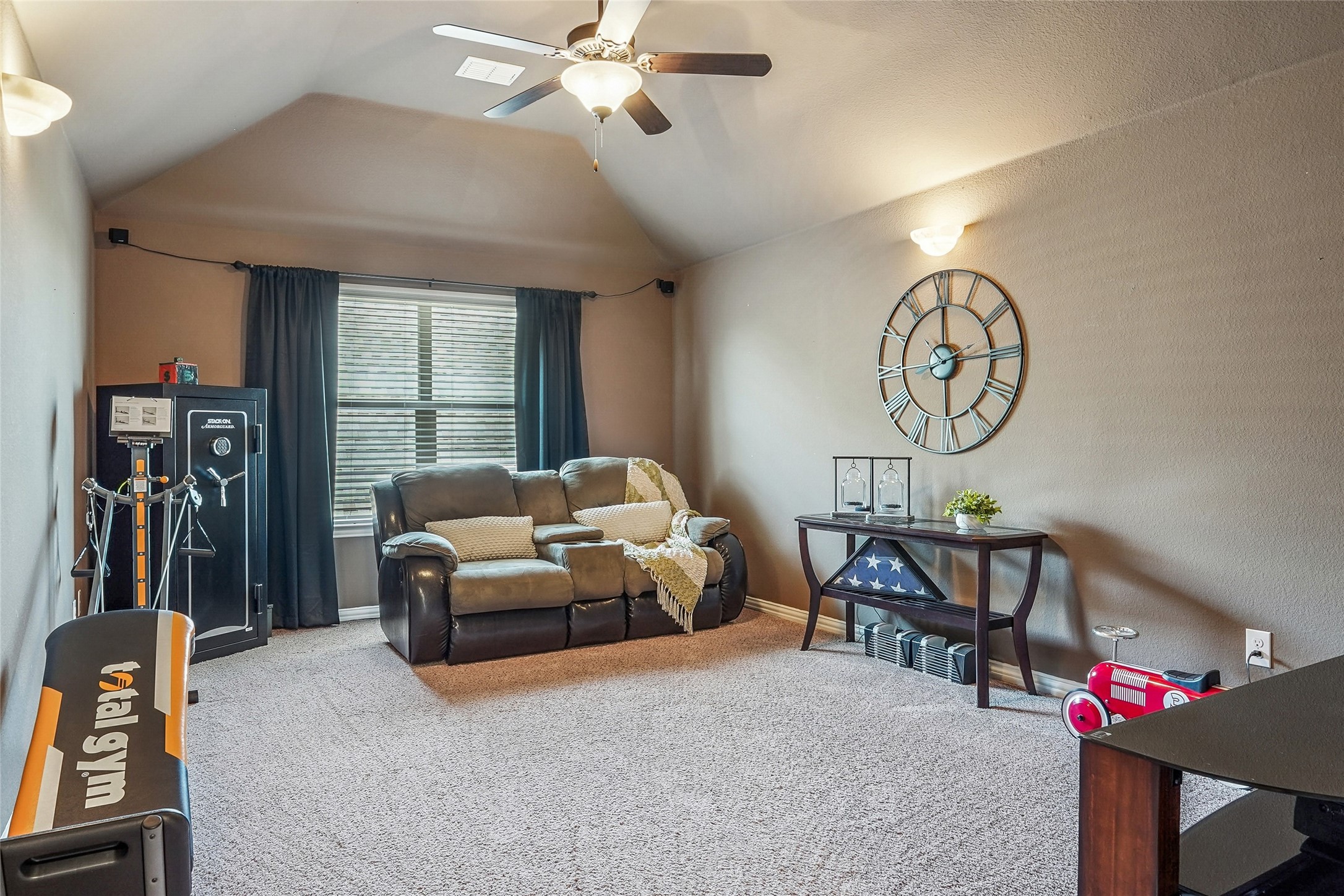 2548 Kensington Lane