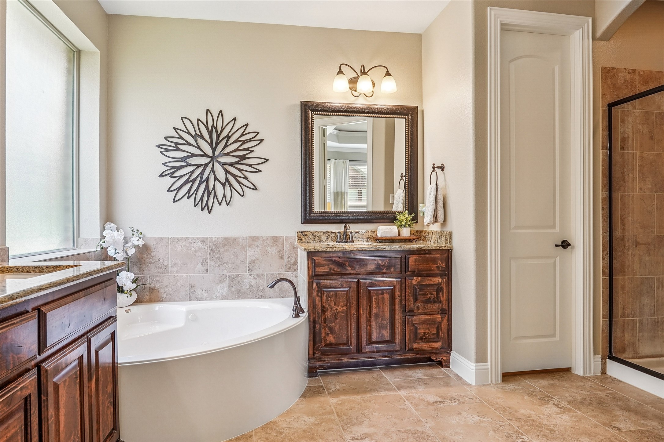 2548 Kensington Lane