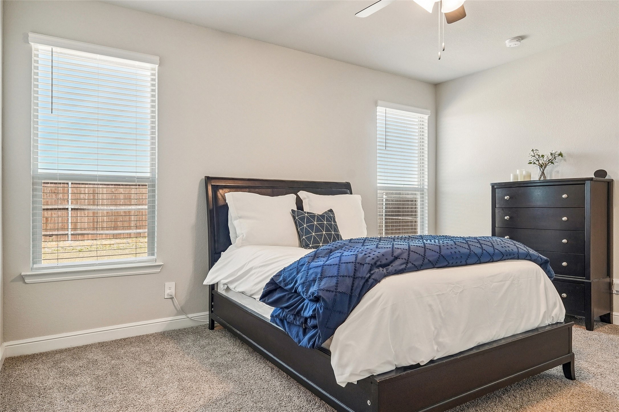 1041 Southwark Drive