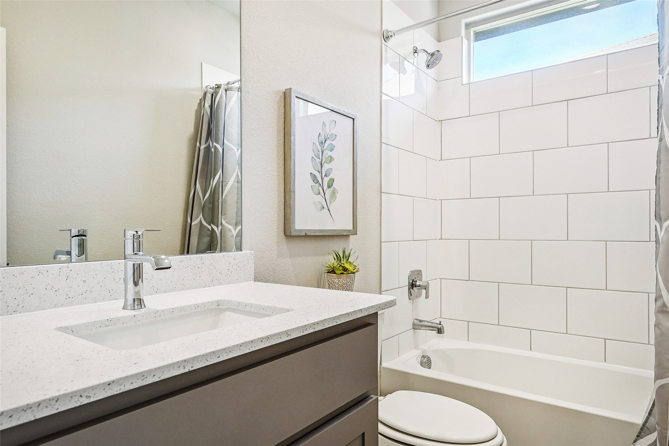 1041 Southwark Drive