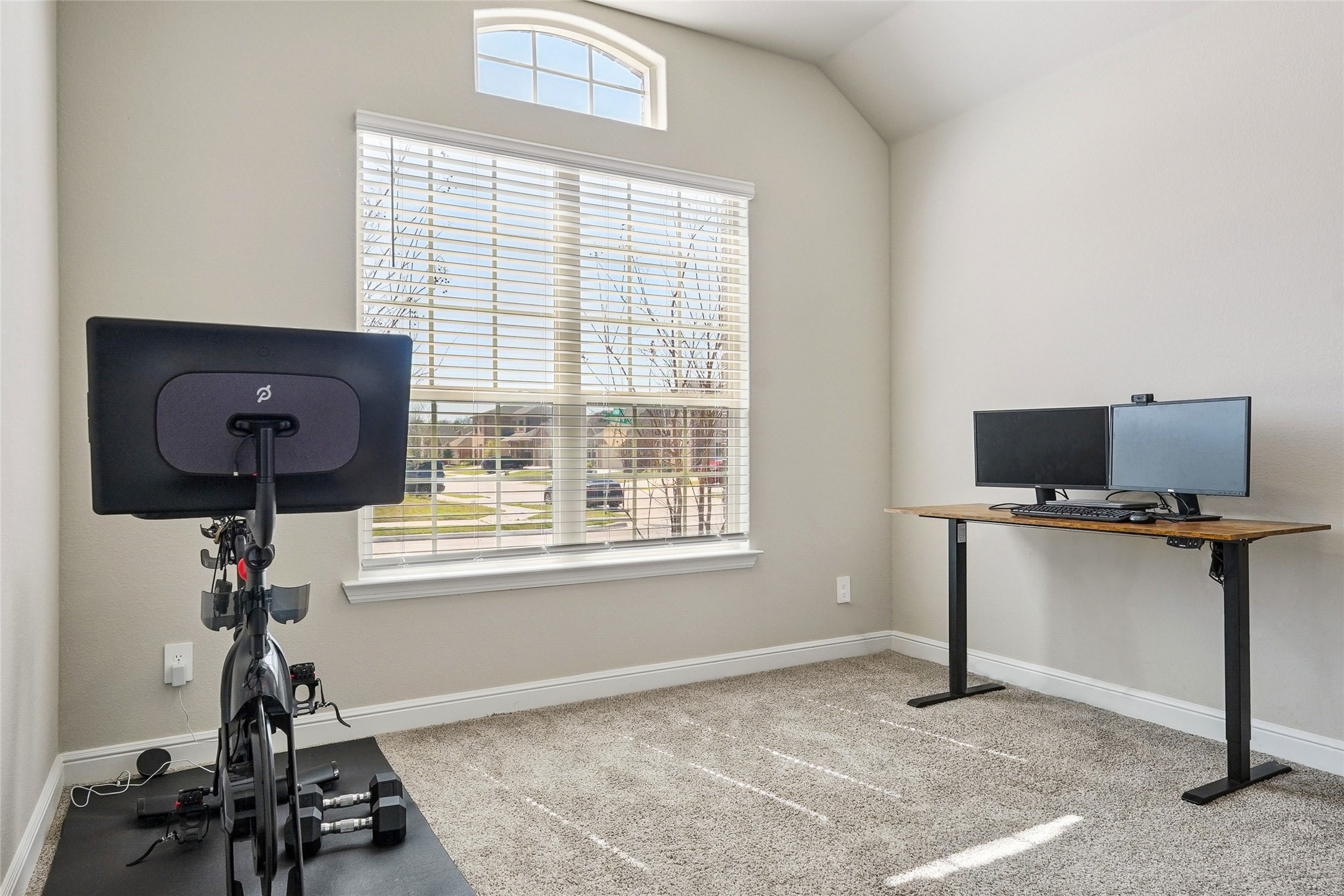 1041 Southwark Drive