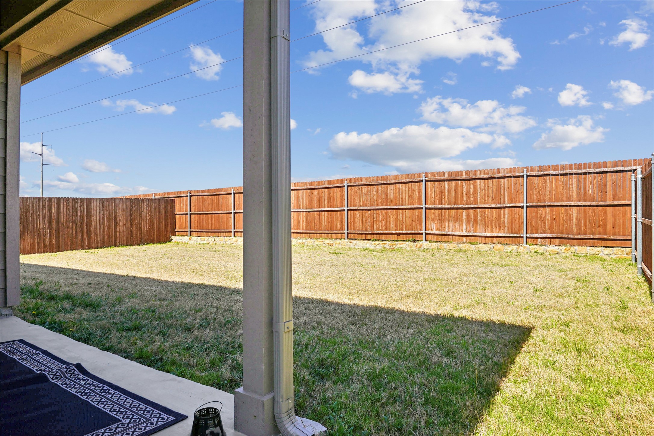 1041 Southwark Drive