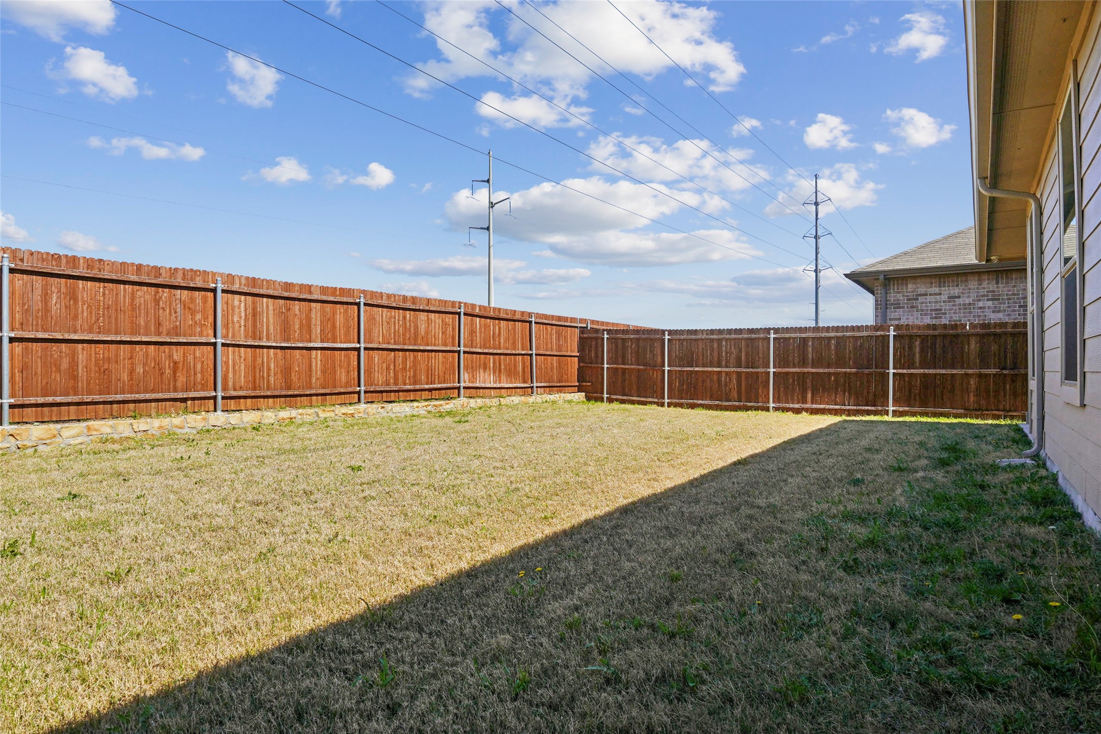 1041 Southwark Drive