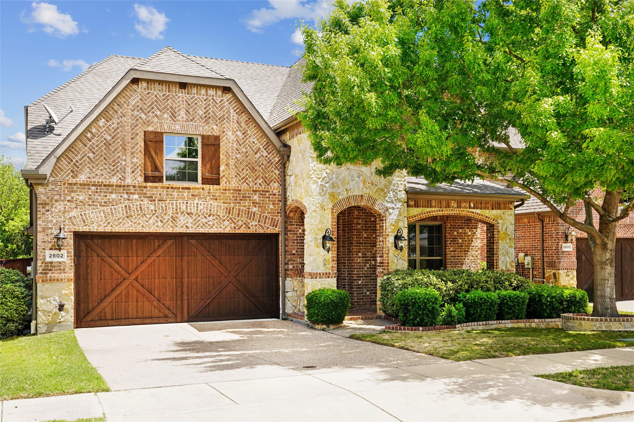 2802 Sherwood Drive