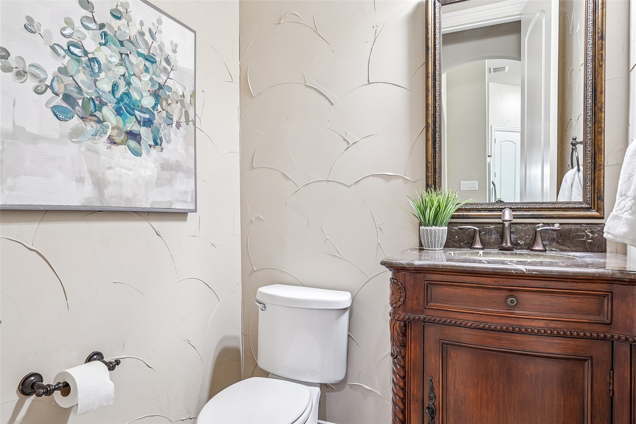 2802 Sherwood Drive