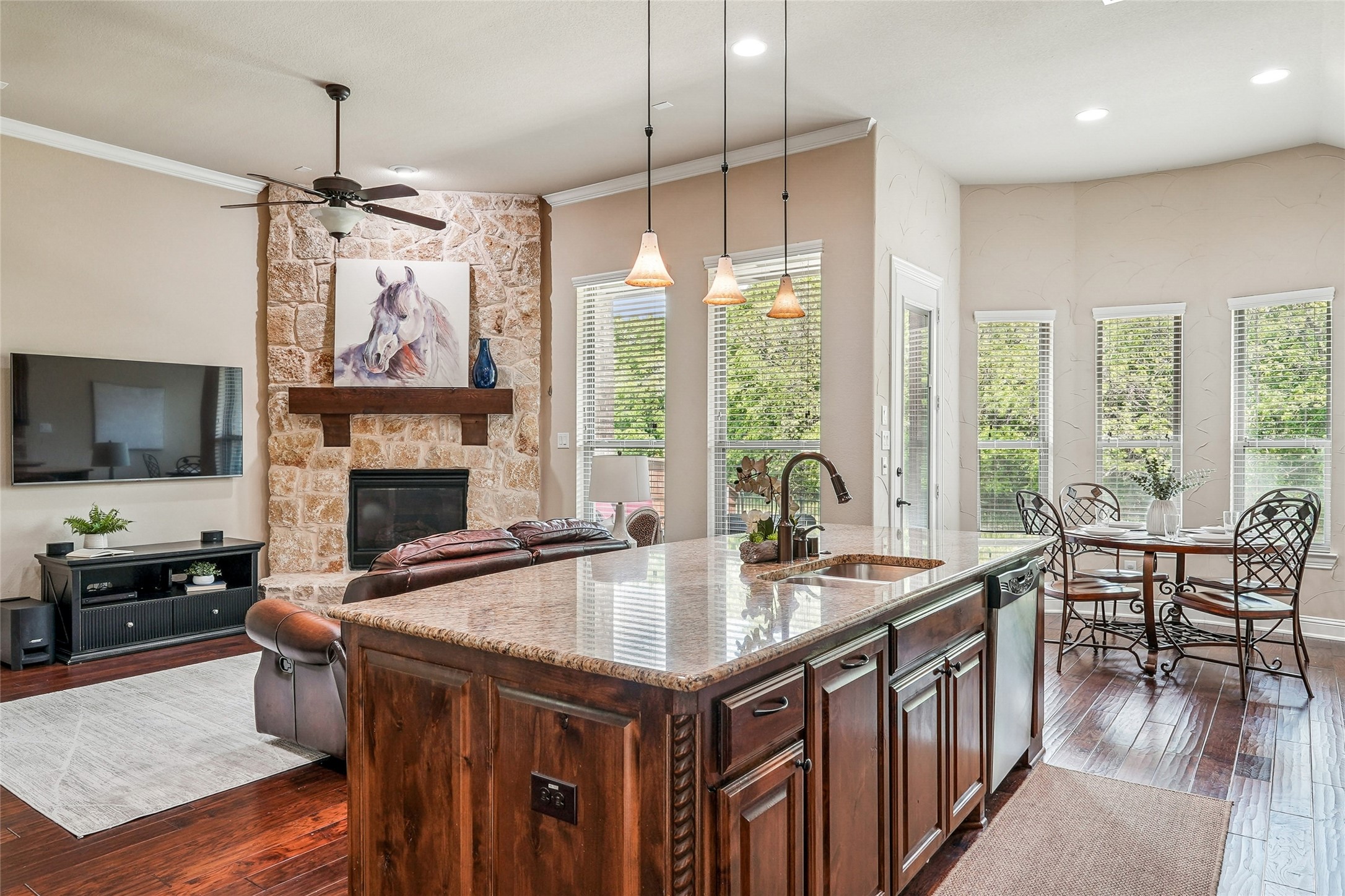 2802 Sherwood Drive