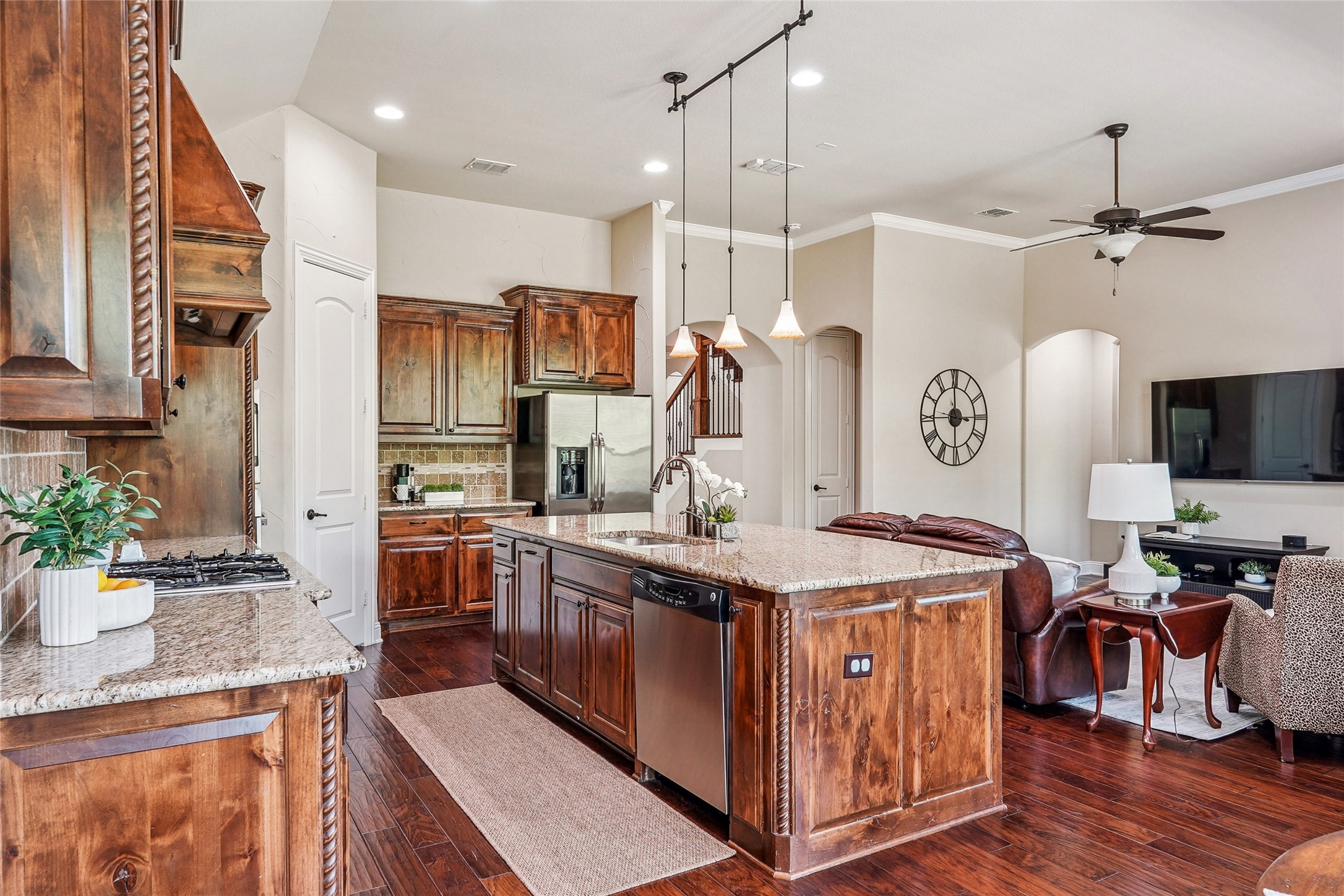 2802 Sherwood Drive