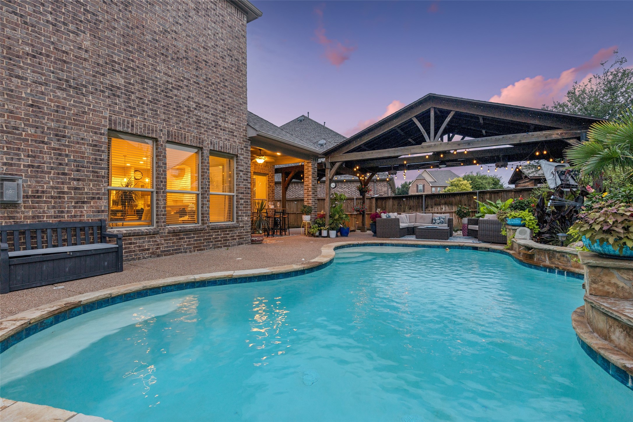 2503 Mona Vale Road
