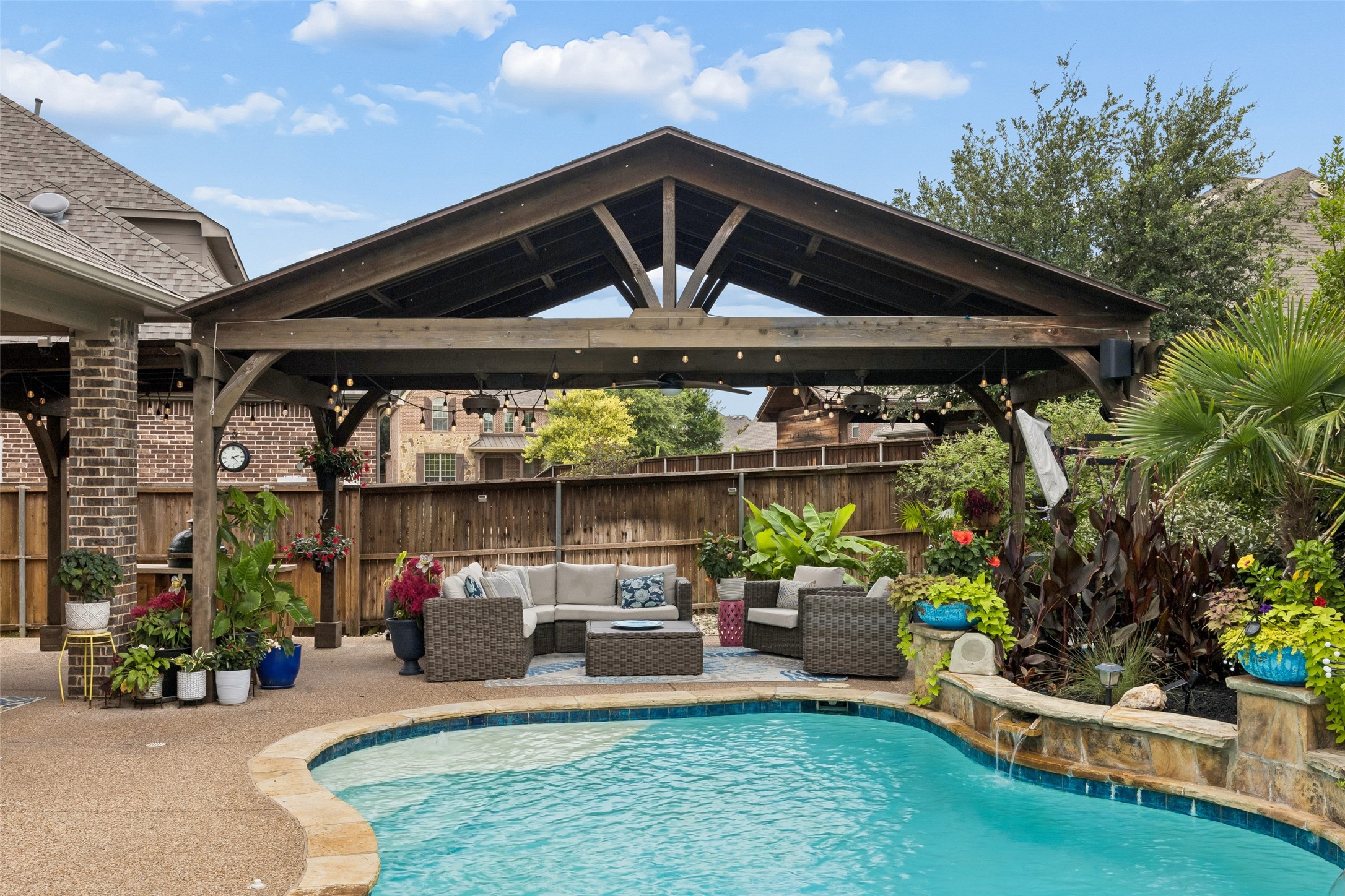 2503 Mona Vale Road