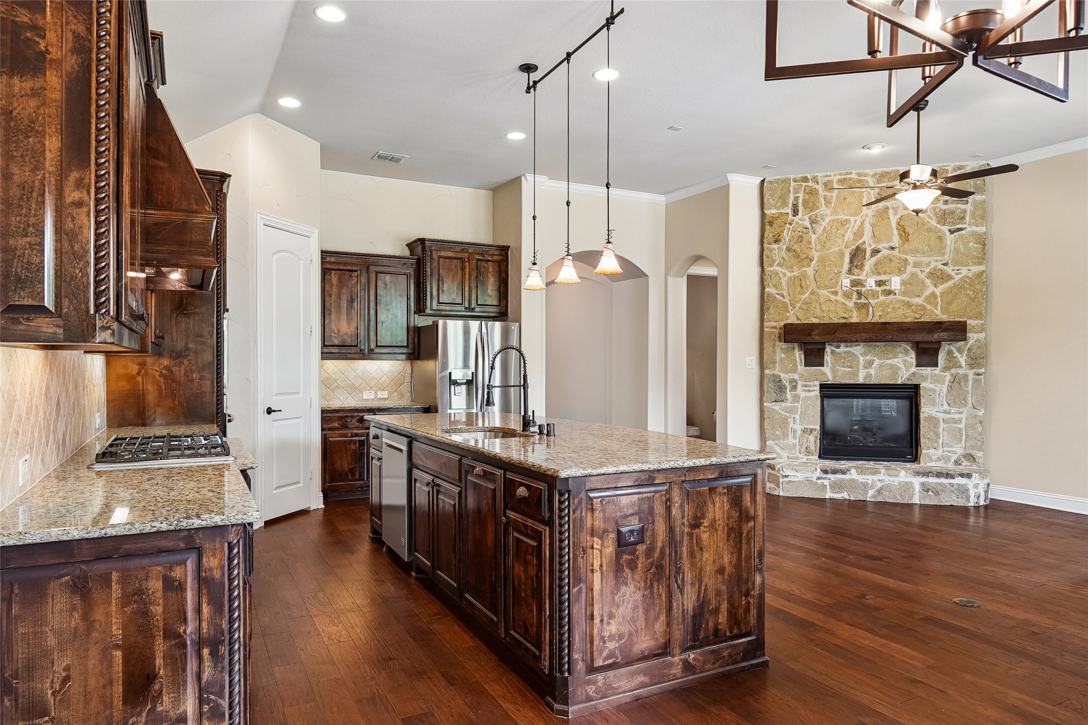 2804 Sherwood Drive