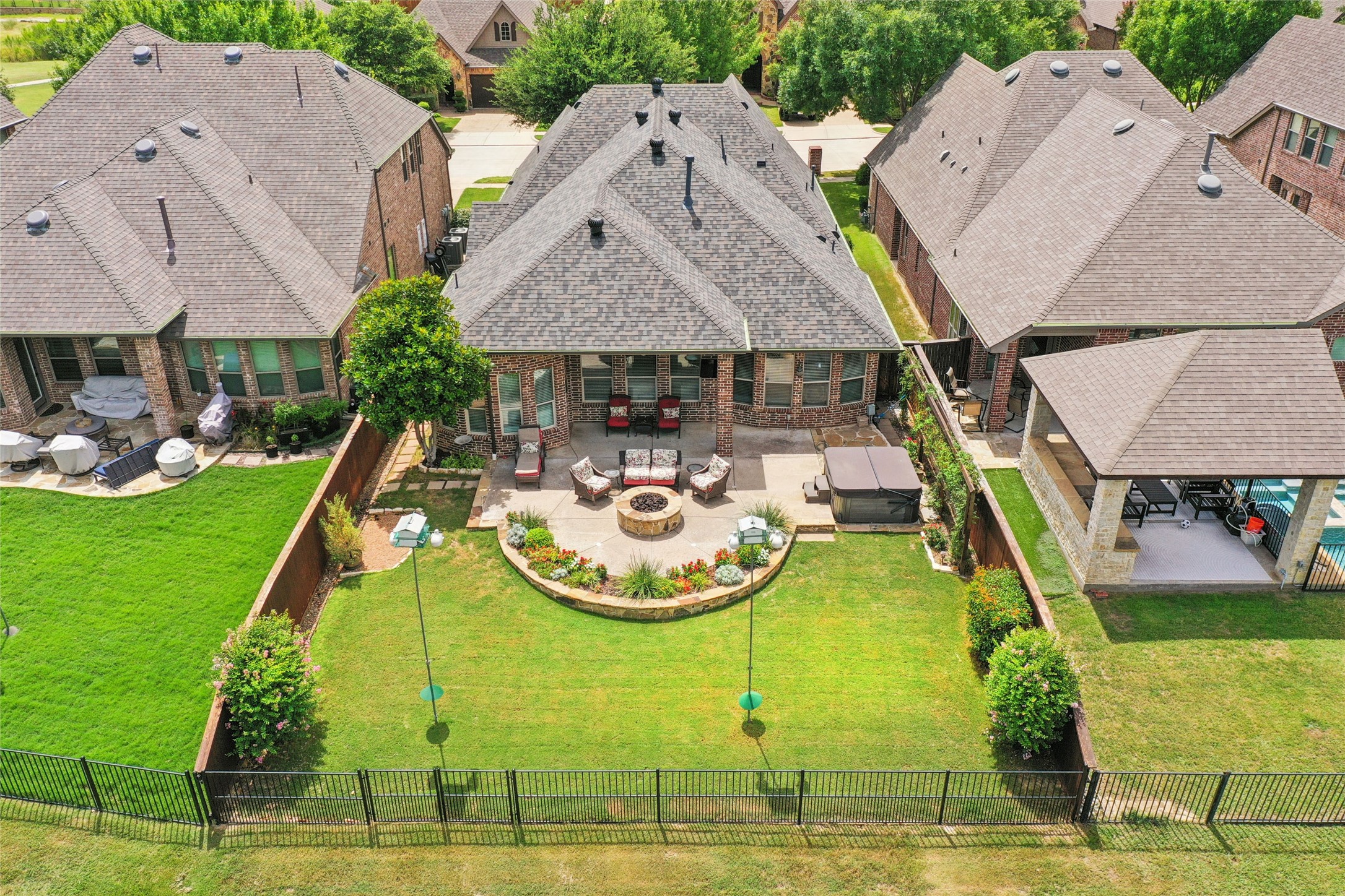2804 Sherwood Drive