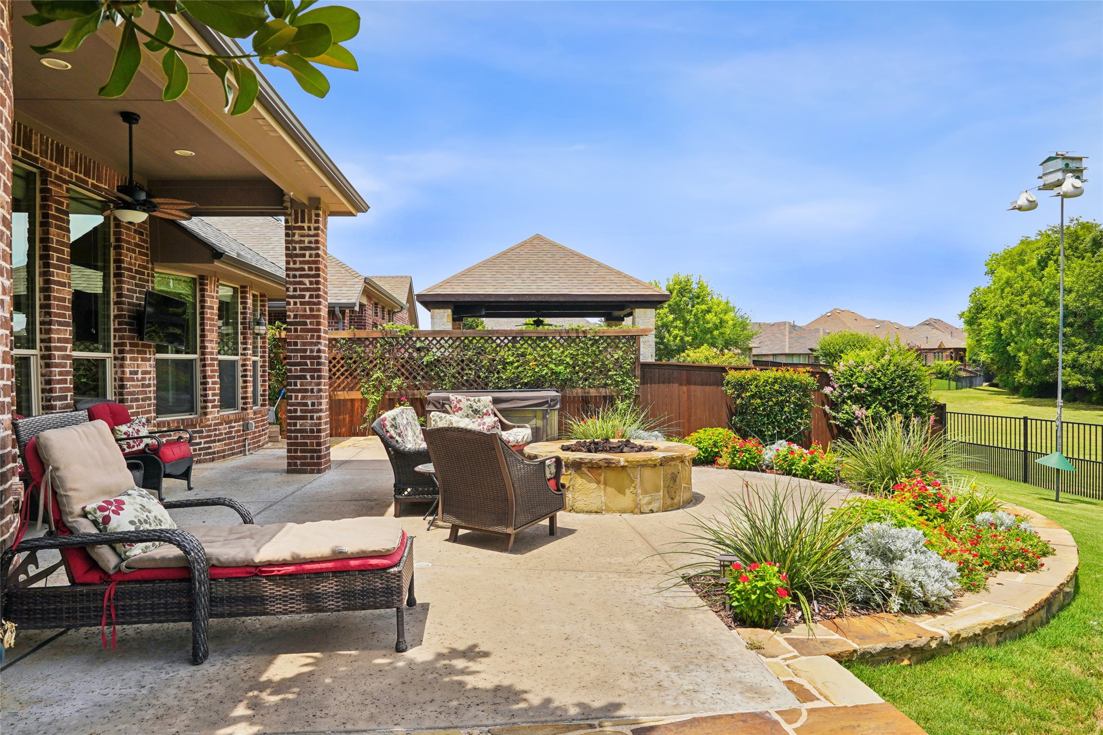 2804 Sherwood Drive